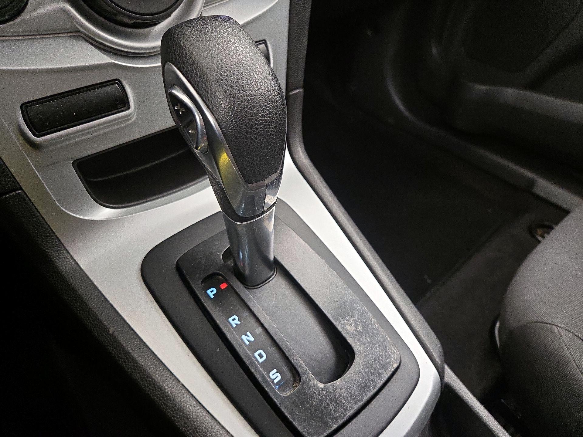 Thumbnail: 2018 Ford Fiesta - 17