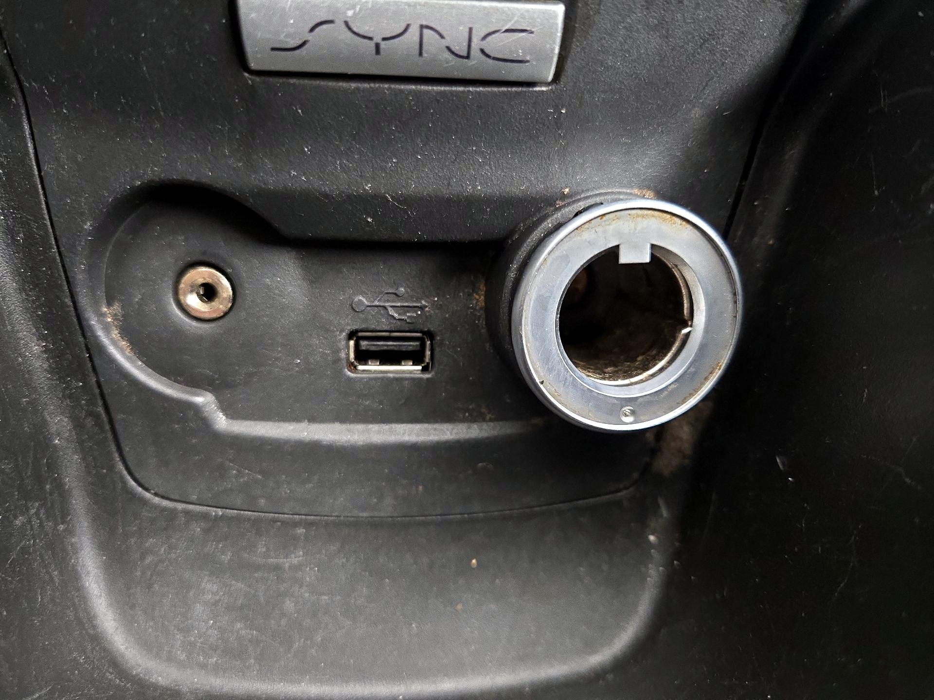 Thumbnail: 2018 Ford Fiesta - 18