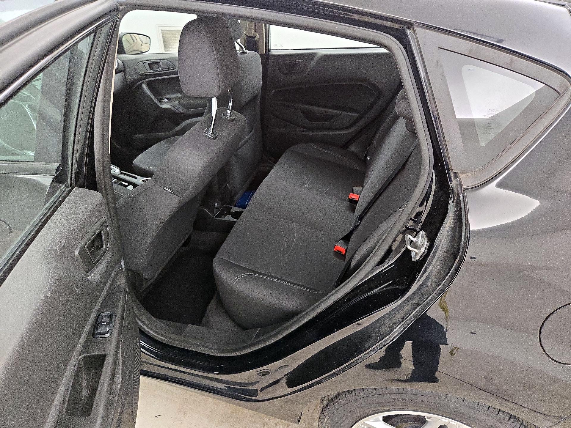 Thumbnail: 2018 Ford Fiesta - 19