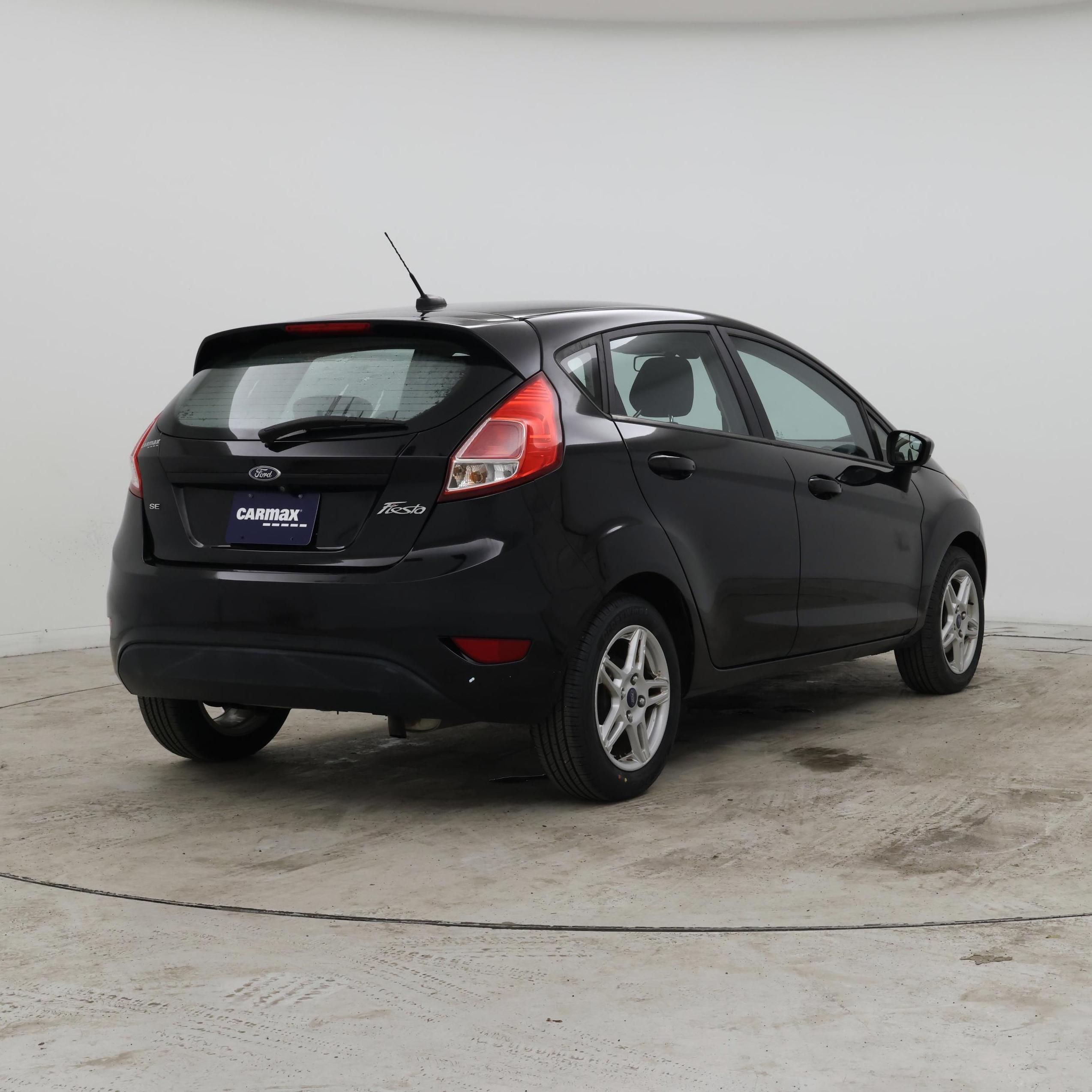 Thumbnail: 2018 Ford Fiesta - 8