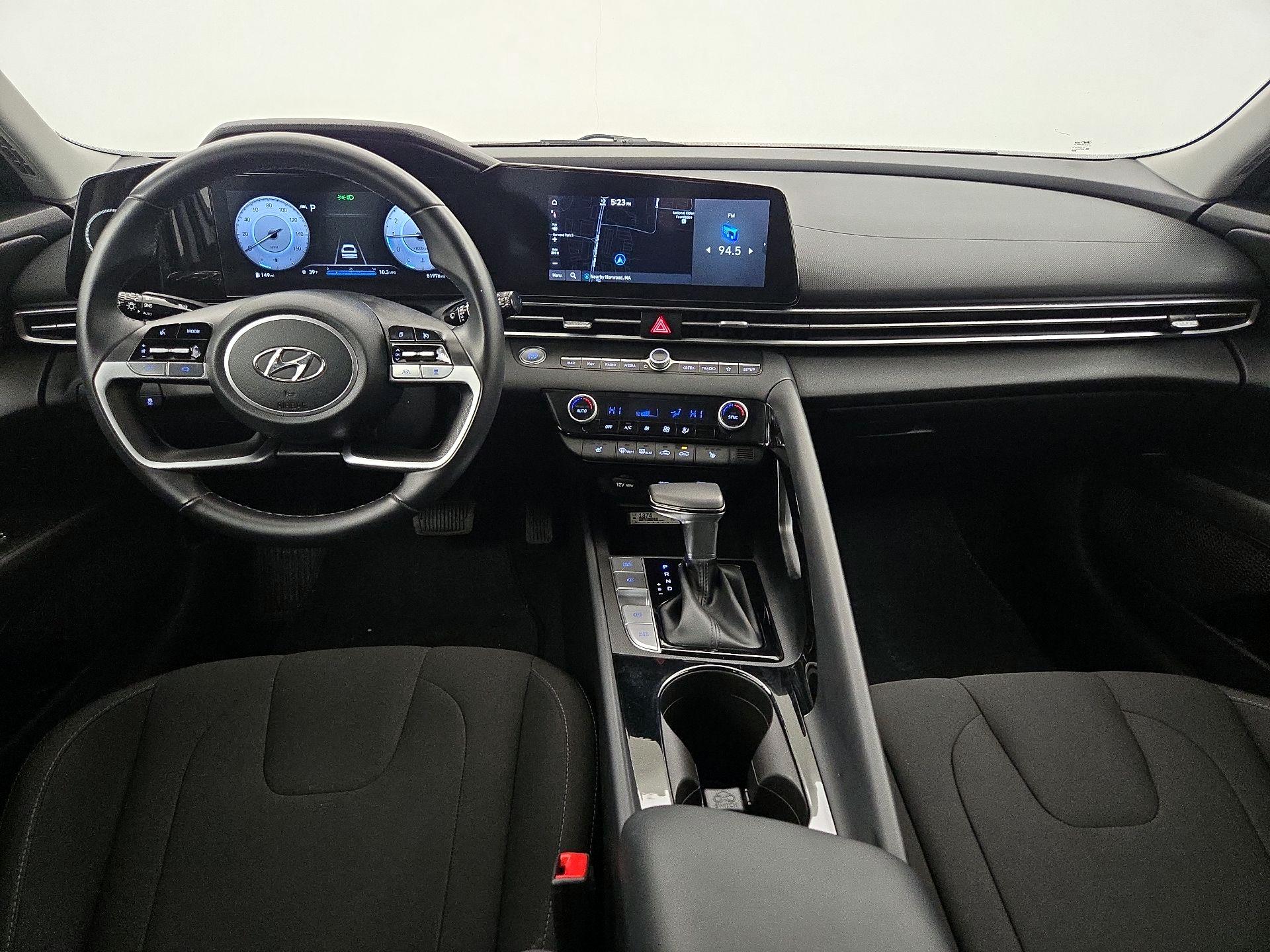 Thumbnail: 2023 Hyundai Elantra - 9