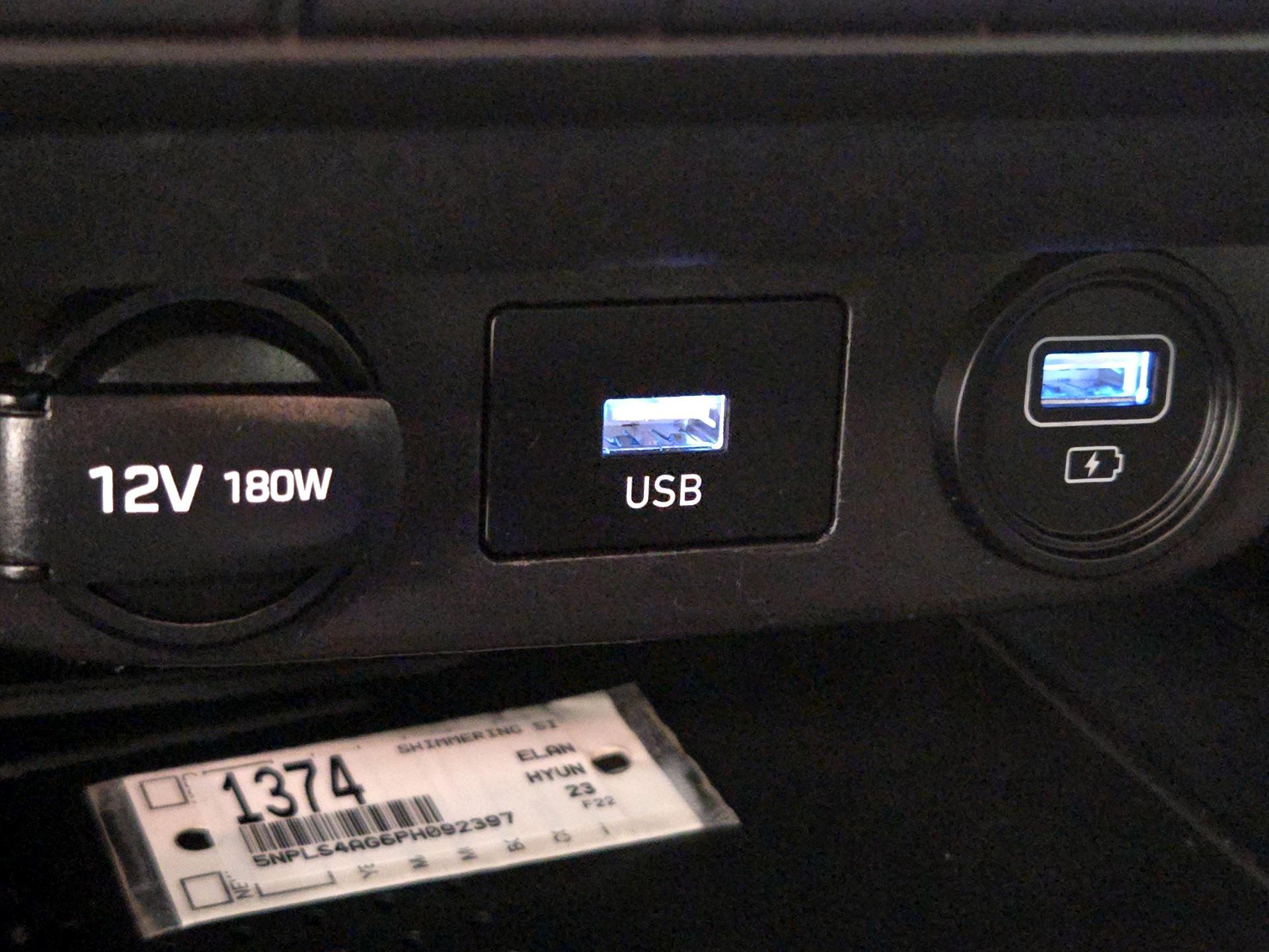 Thumbnail: 2023 Hyundai Elantra - 19