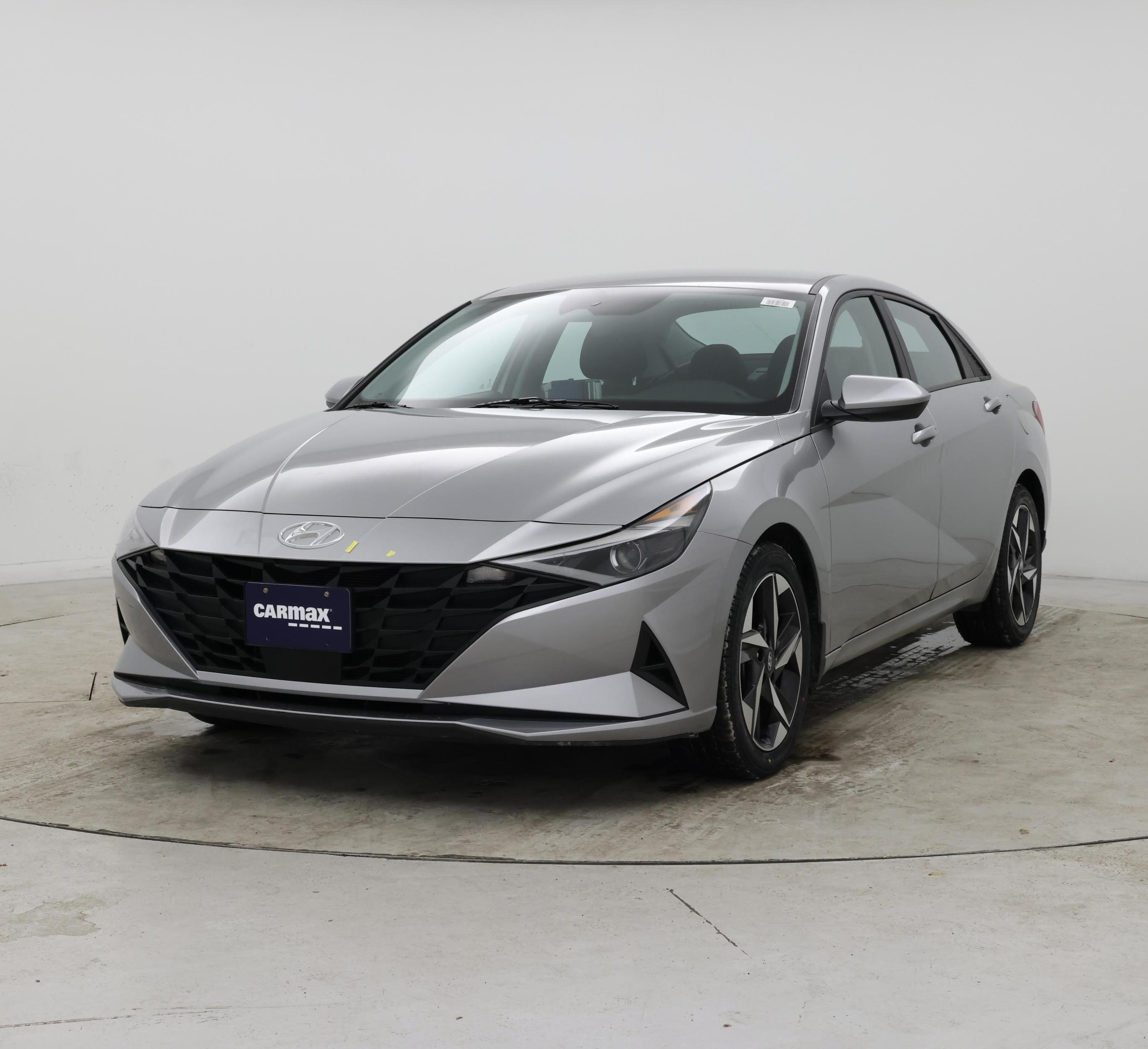 Thumbnail: 2023 Hyundai Elantra - 4