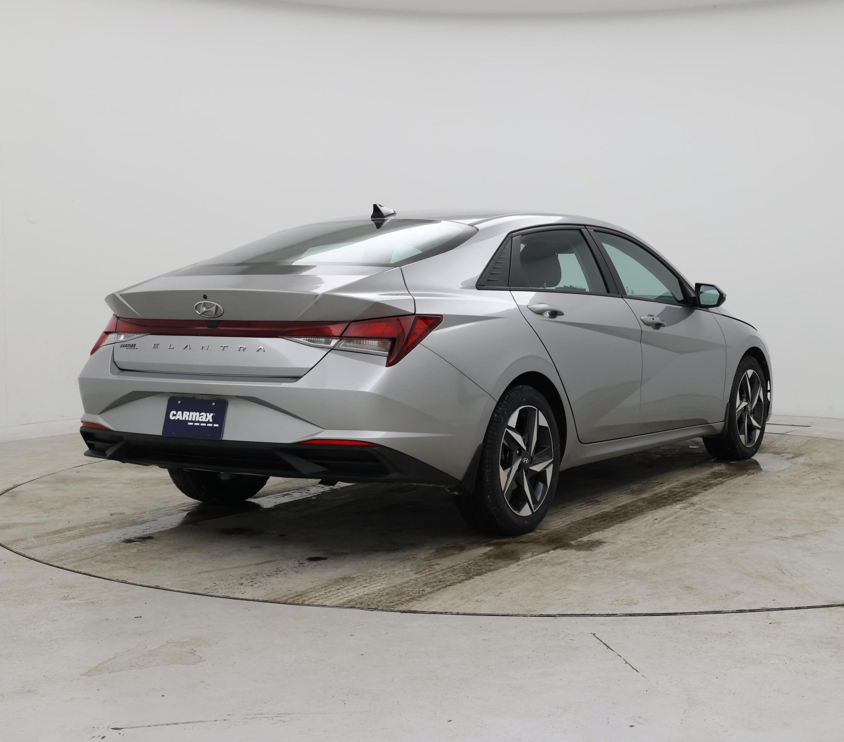 Thumbnail: 2023 Hyundai Elantra - 8