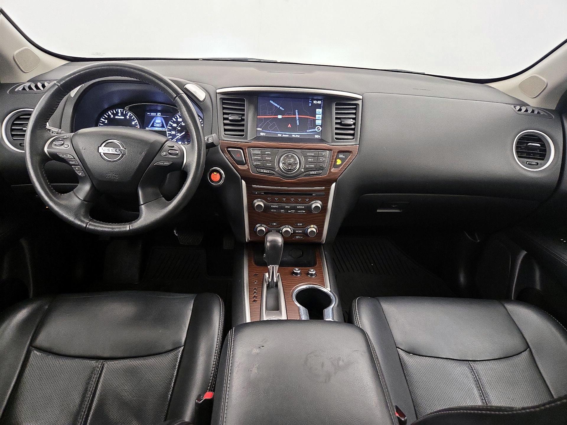 Thumbnail: 2017 Nissan Pathfinder - 9