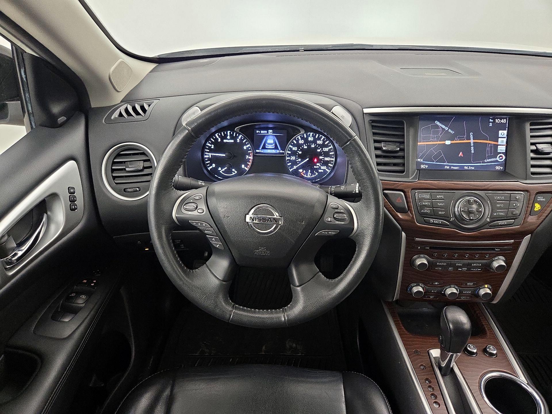 Thumbnail: 2017 Nissan Pathfinder - 10