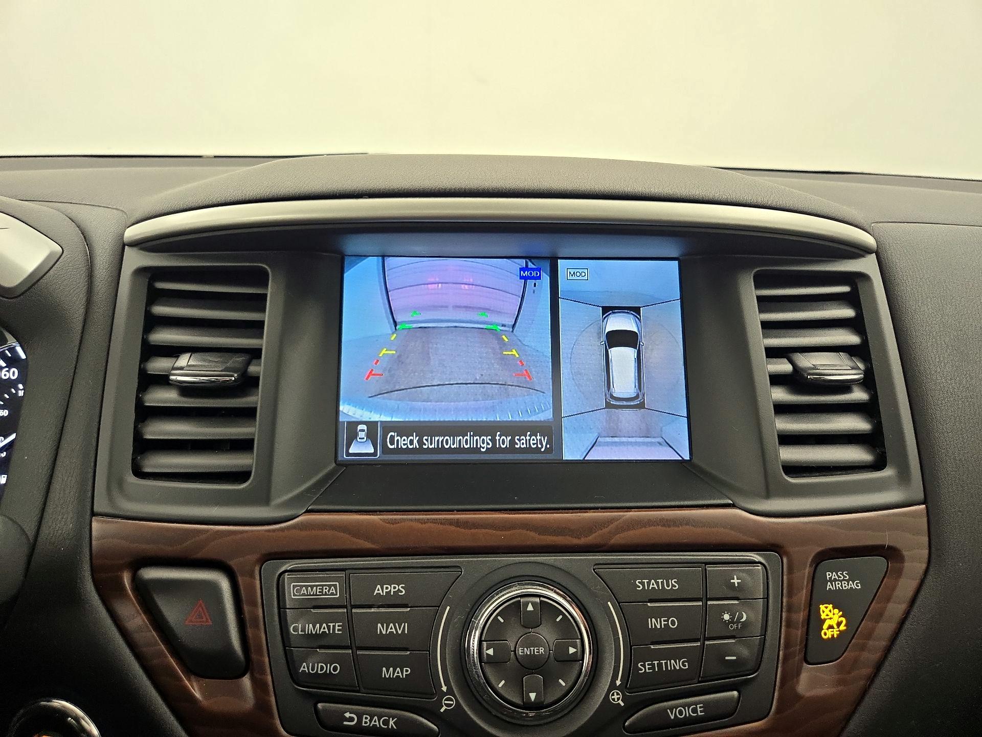 Thumbnail: 2017 Nissan Pathfinder - 15