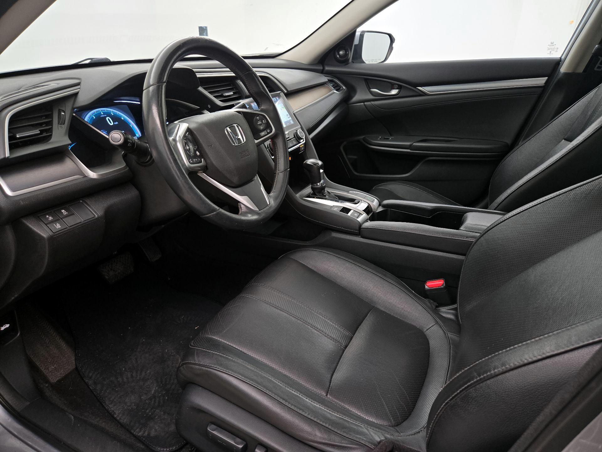 Thumbnail: 2016 Honda Civic - 11