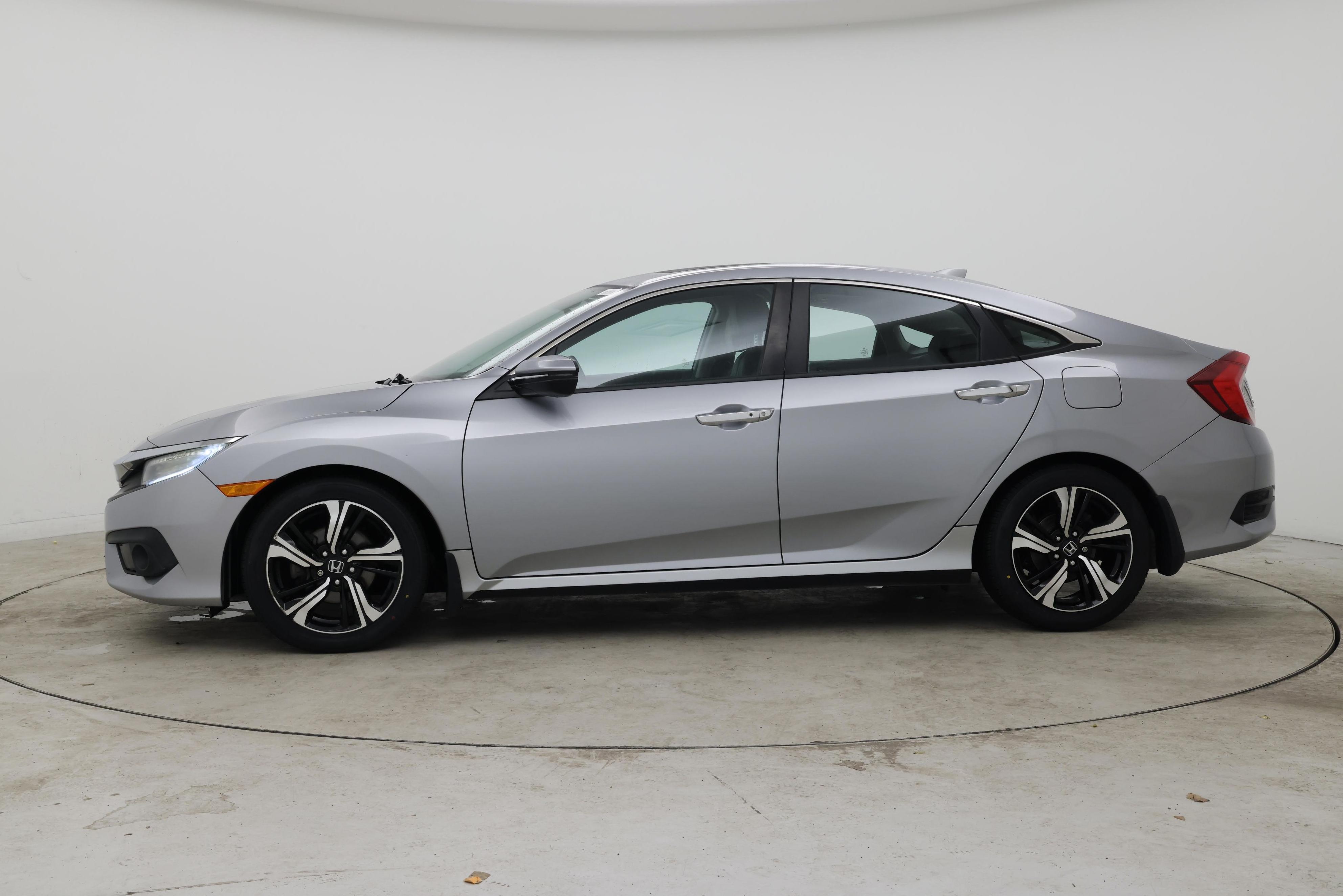 Thumbnail: 2016 Honda Civic - 3