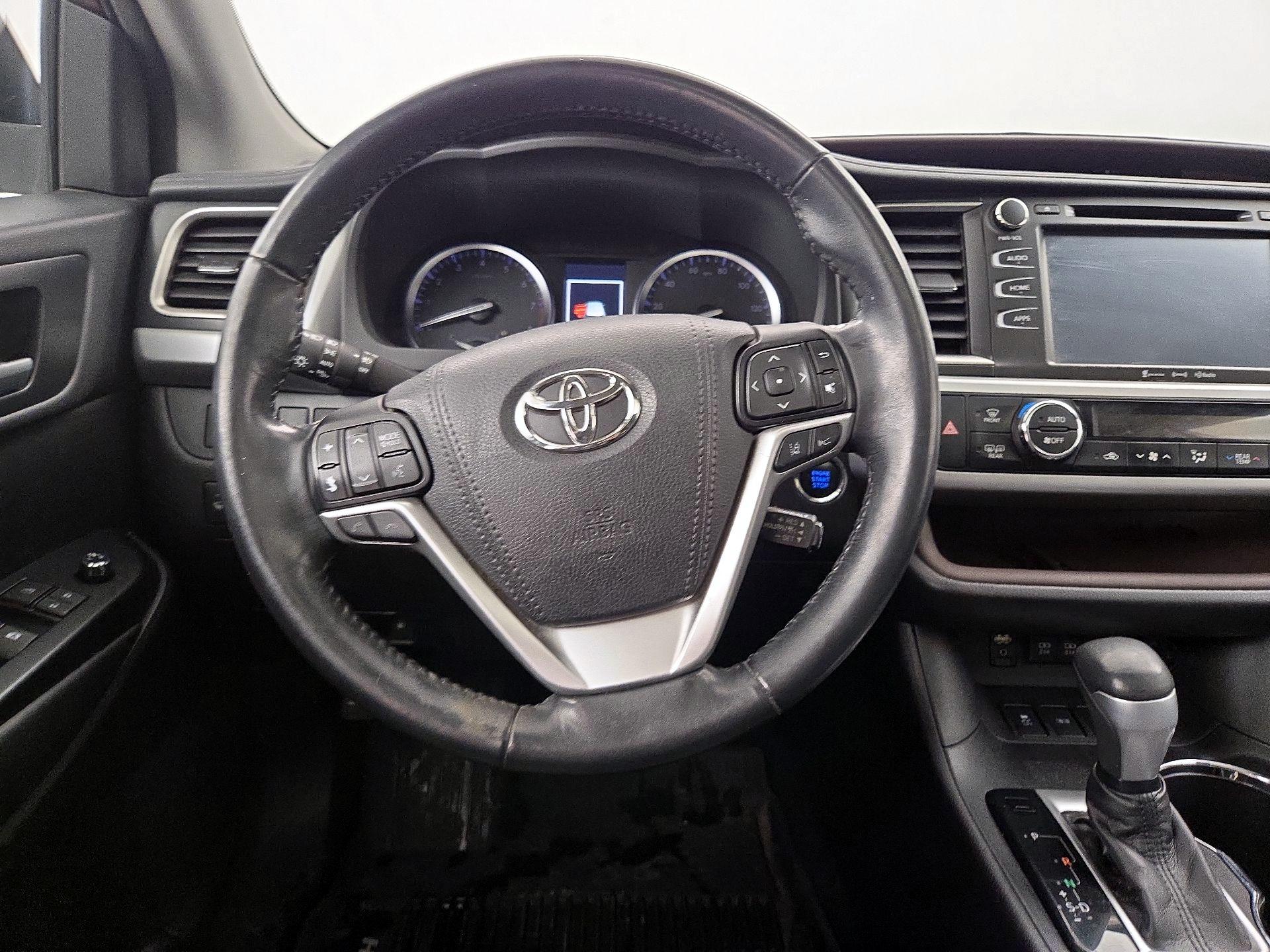 Thumbnail: 2018 Toyota Highlander - 10