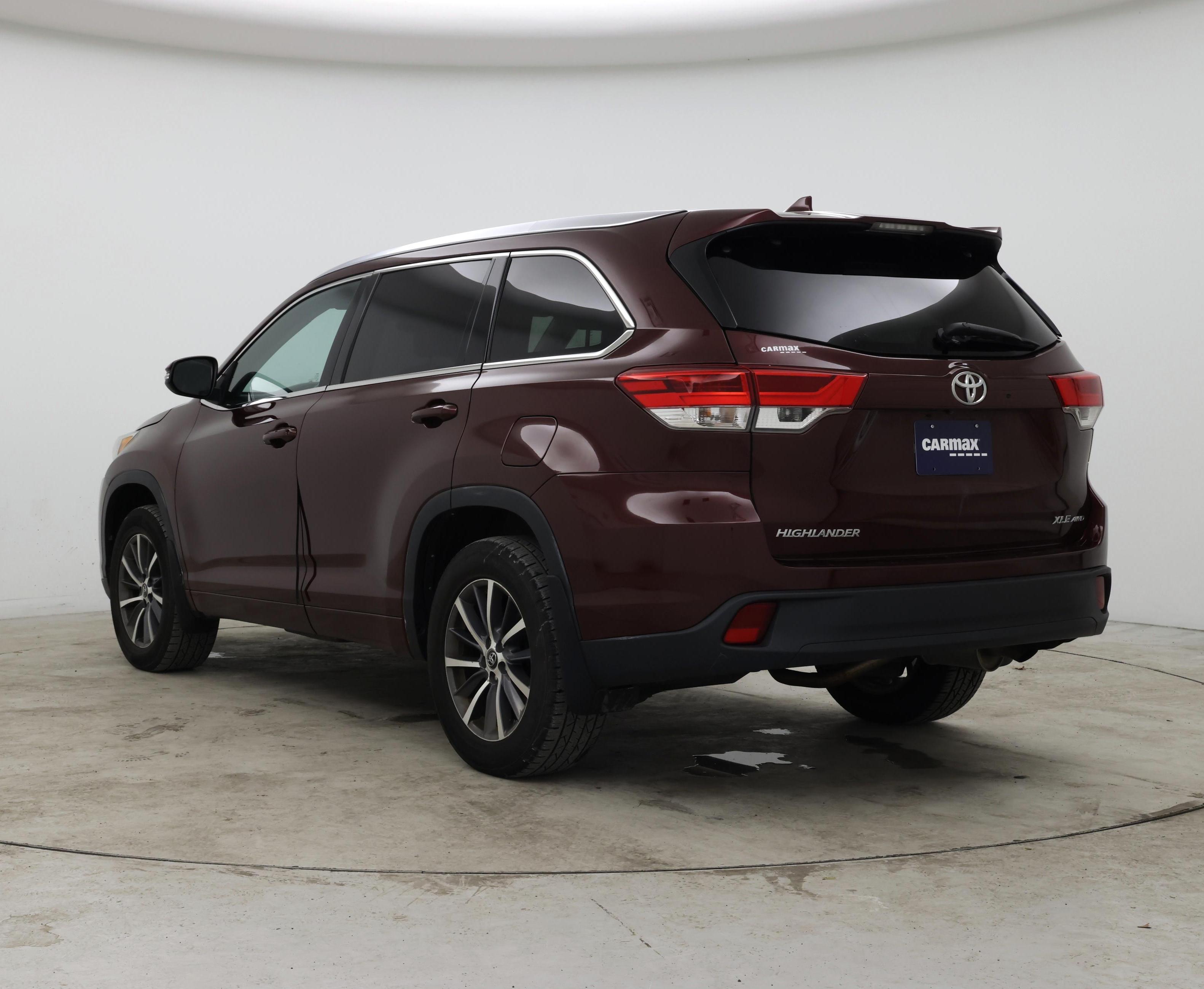 Thumbnail: 2018 Toyota Highlander - 2