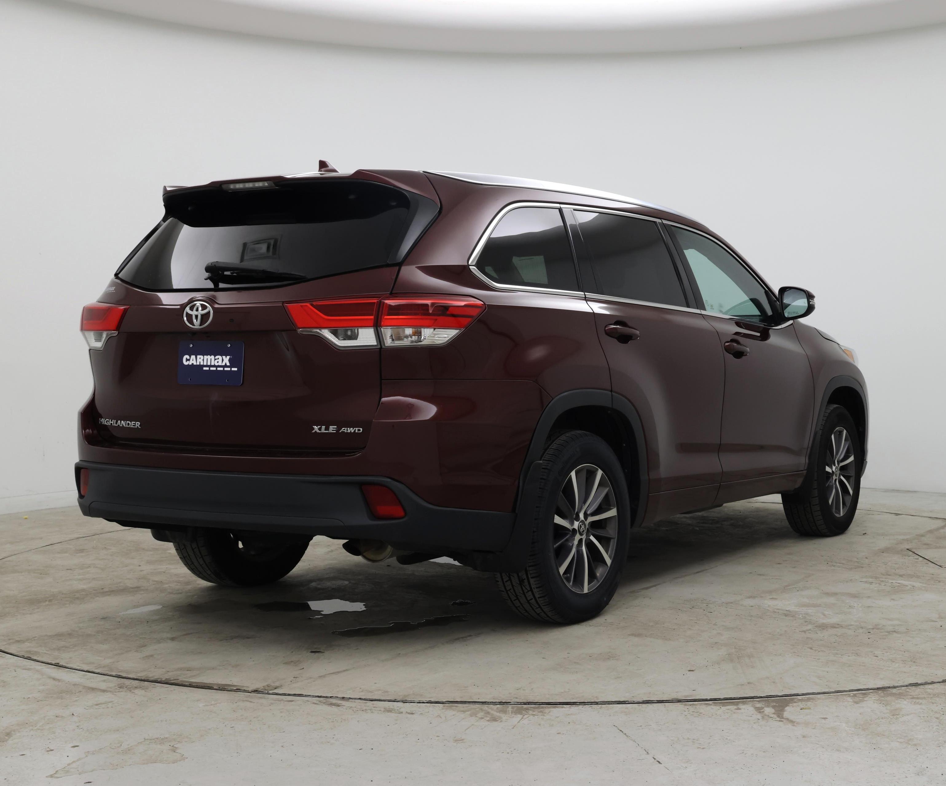 Thumbnail: 2018 Toyota Highlander - 8