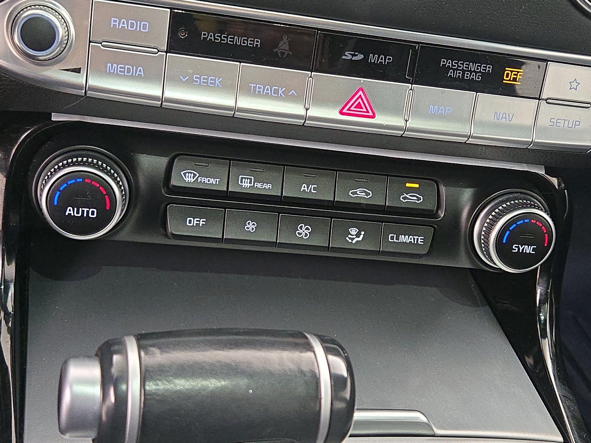 Thumbnail: 2020 Kia Stinger - 17