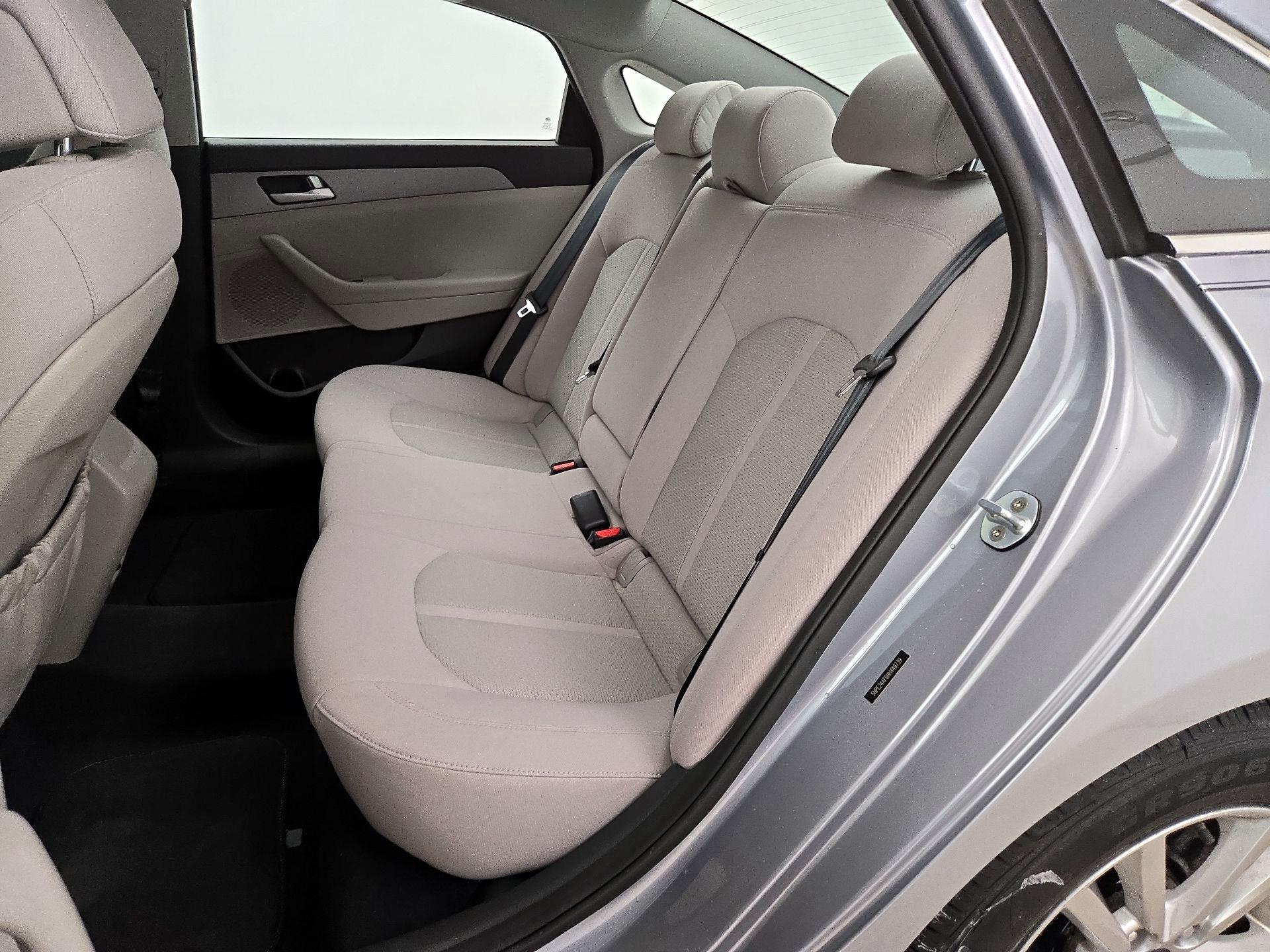 Thumbnail: 2017 Hyundai Sonata - 19