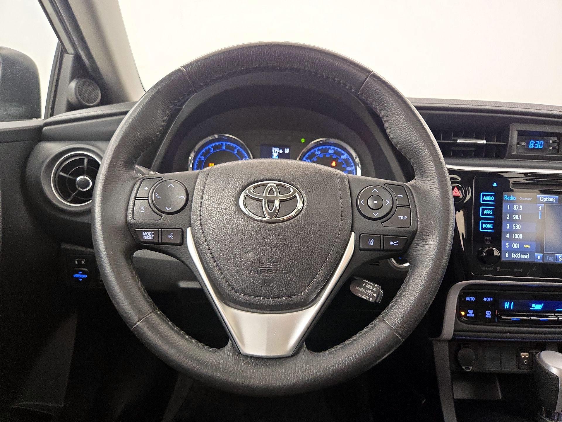 Thumbnail: 2018 Toyota Corolla - 10