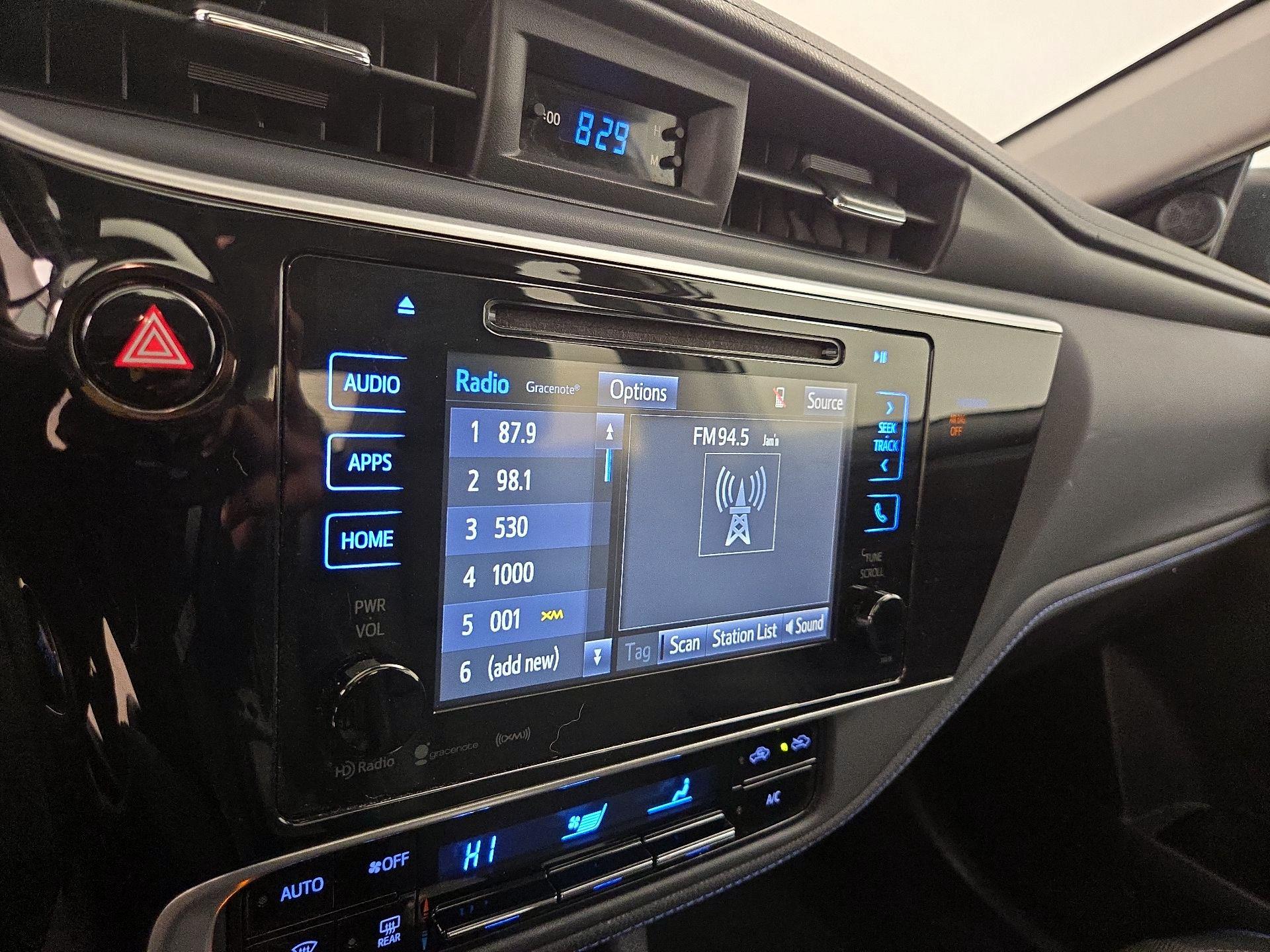 Thumbnail: 2018 Toyota Corolla - 15