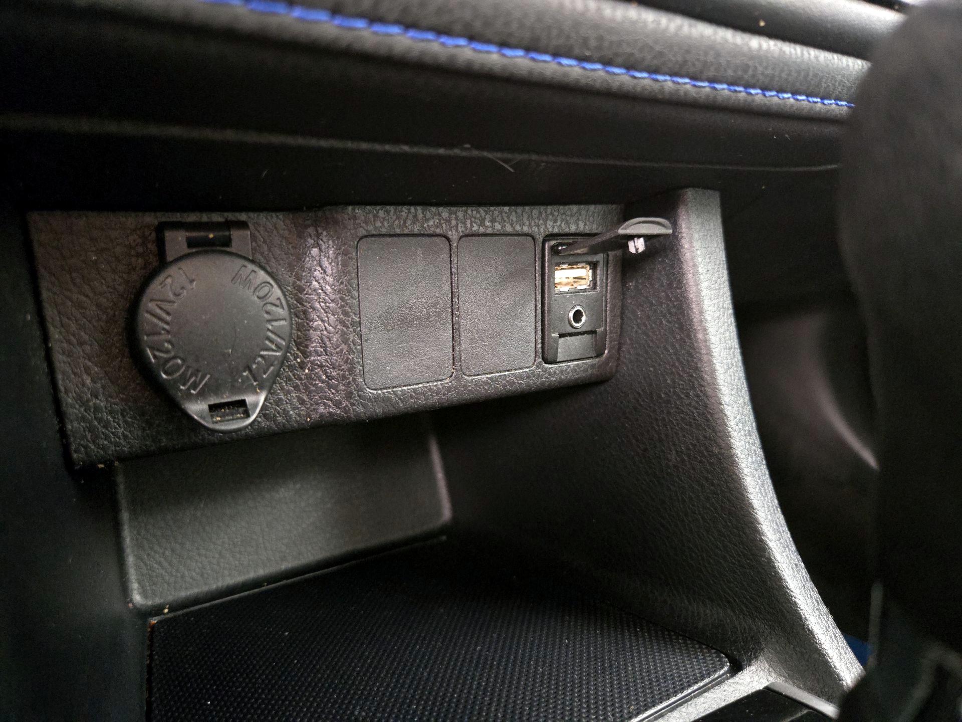 Thumbnail: 2018 Toyota Corolla - 18