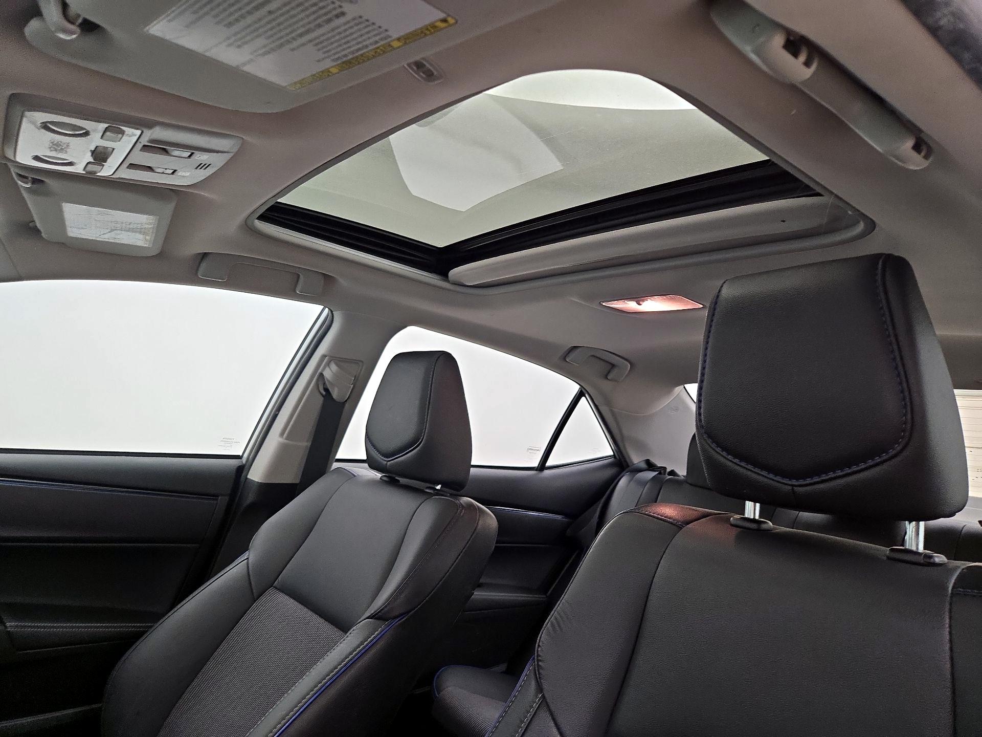 Thumbnail: 2018 Toyota Corolla - 19