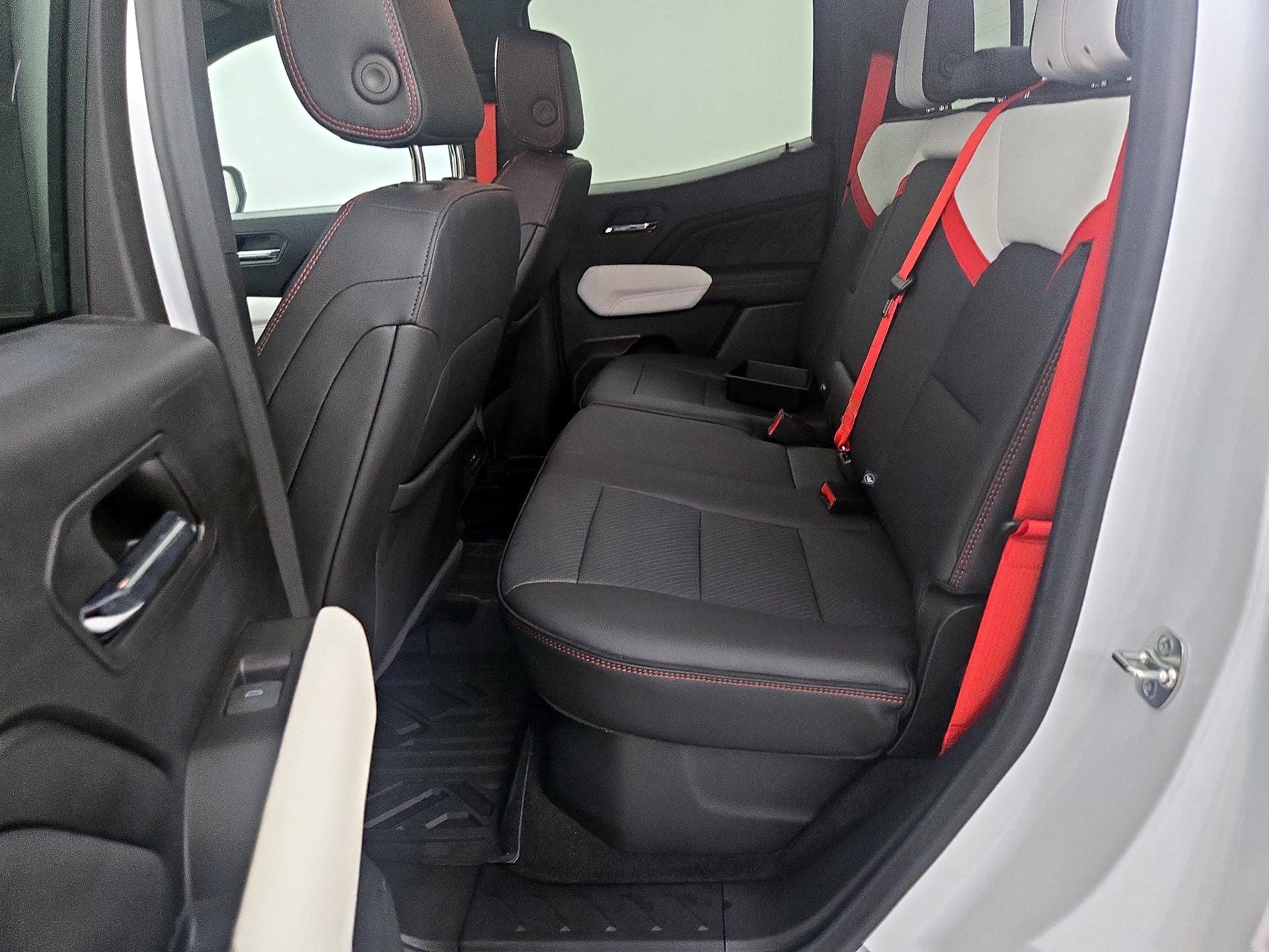 Thumbnail: 2024 GMC Canyon - 20