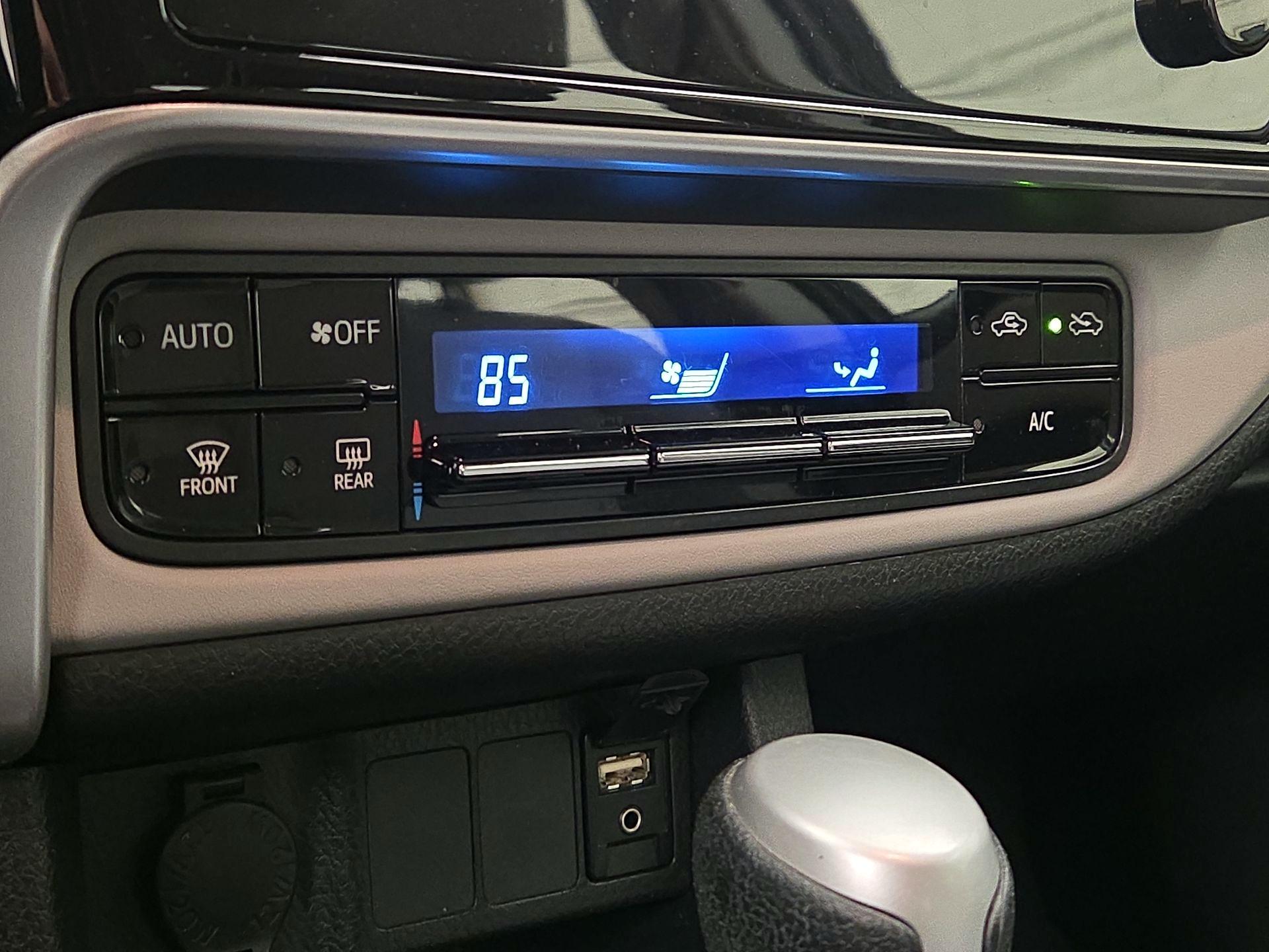 Thumbnail: 2017 Toyota Corolla - 16