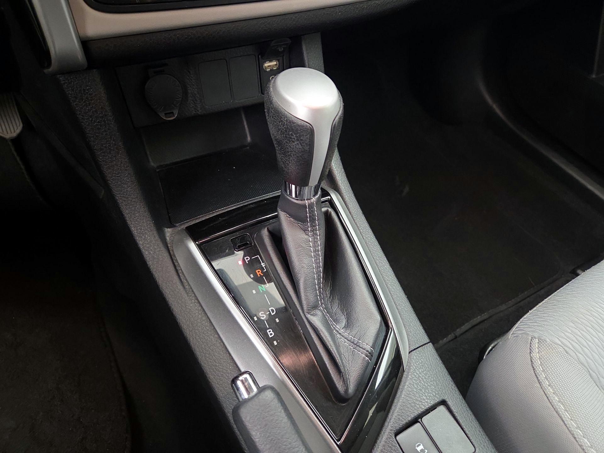 Thumbnail: 2017 Toyota Corolla - 17