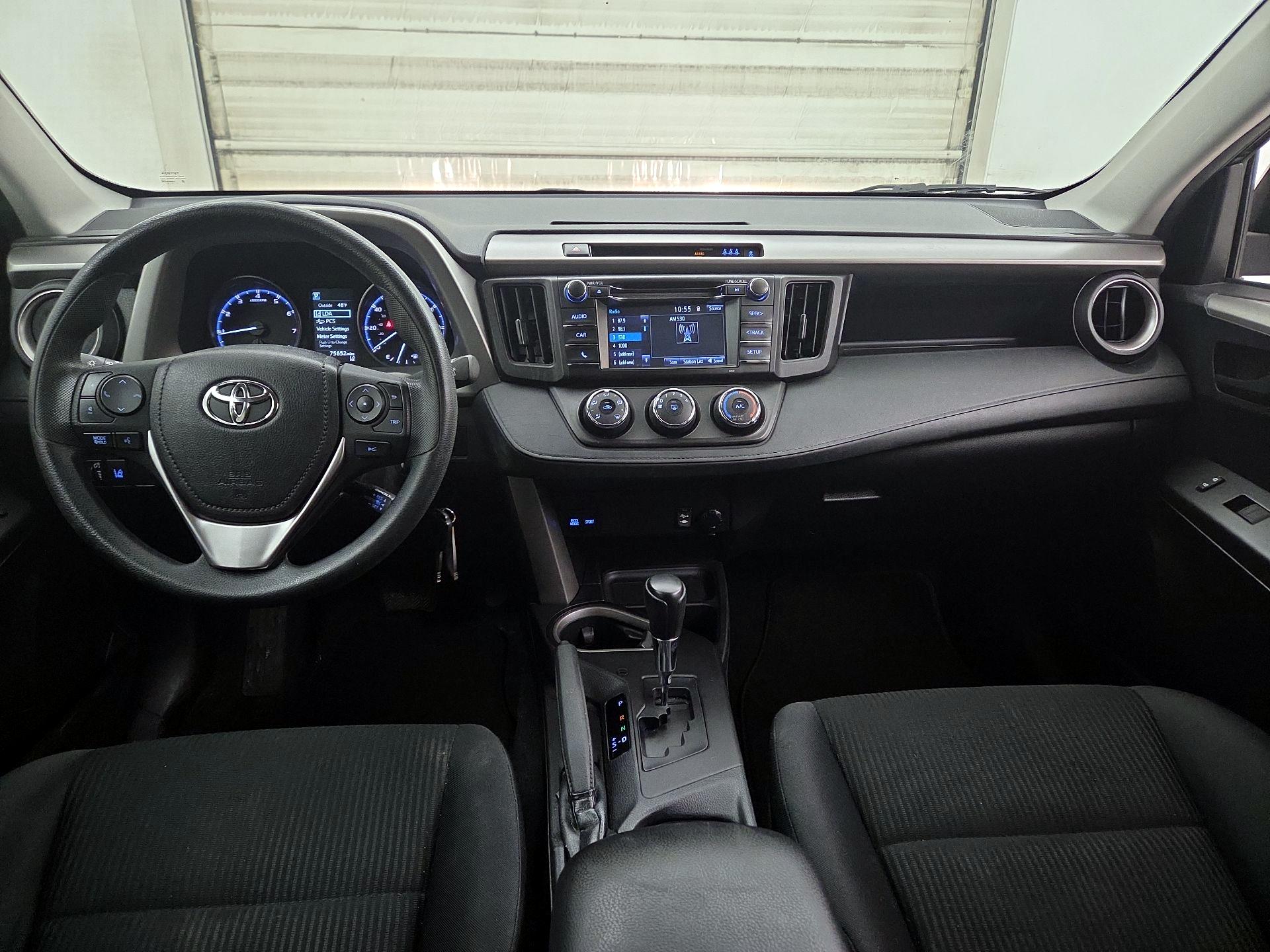 Thumbnail: 2017 Toyota RAV4 - 9