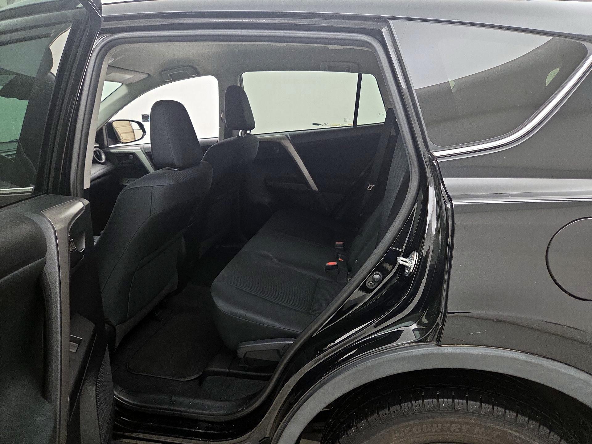 Thumbnail: 2017 Toyota RAV4 - 19