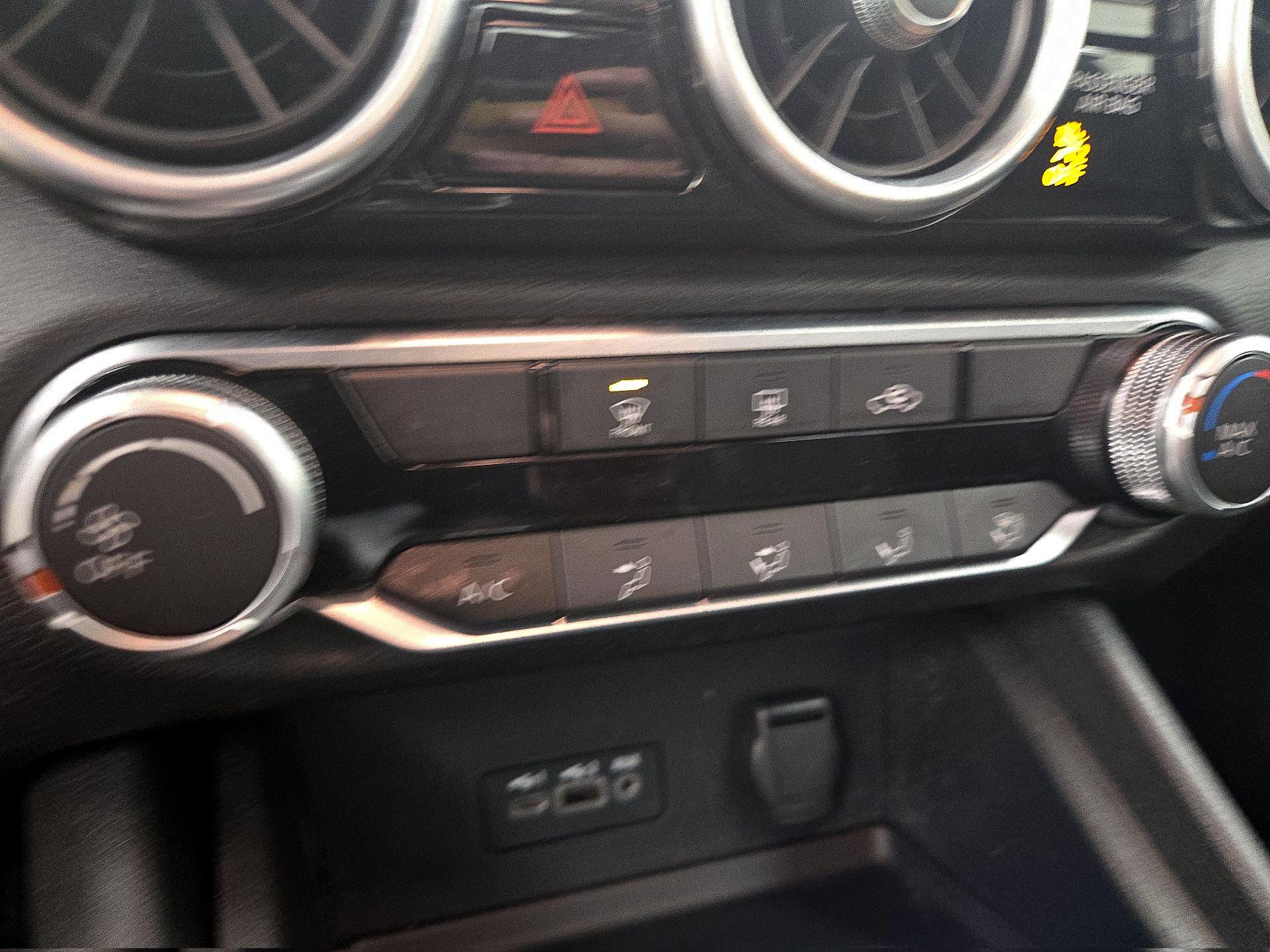 Thumbnail: 2022 Nissan Sentra - 16