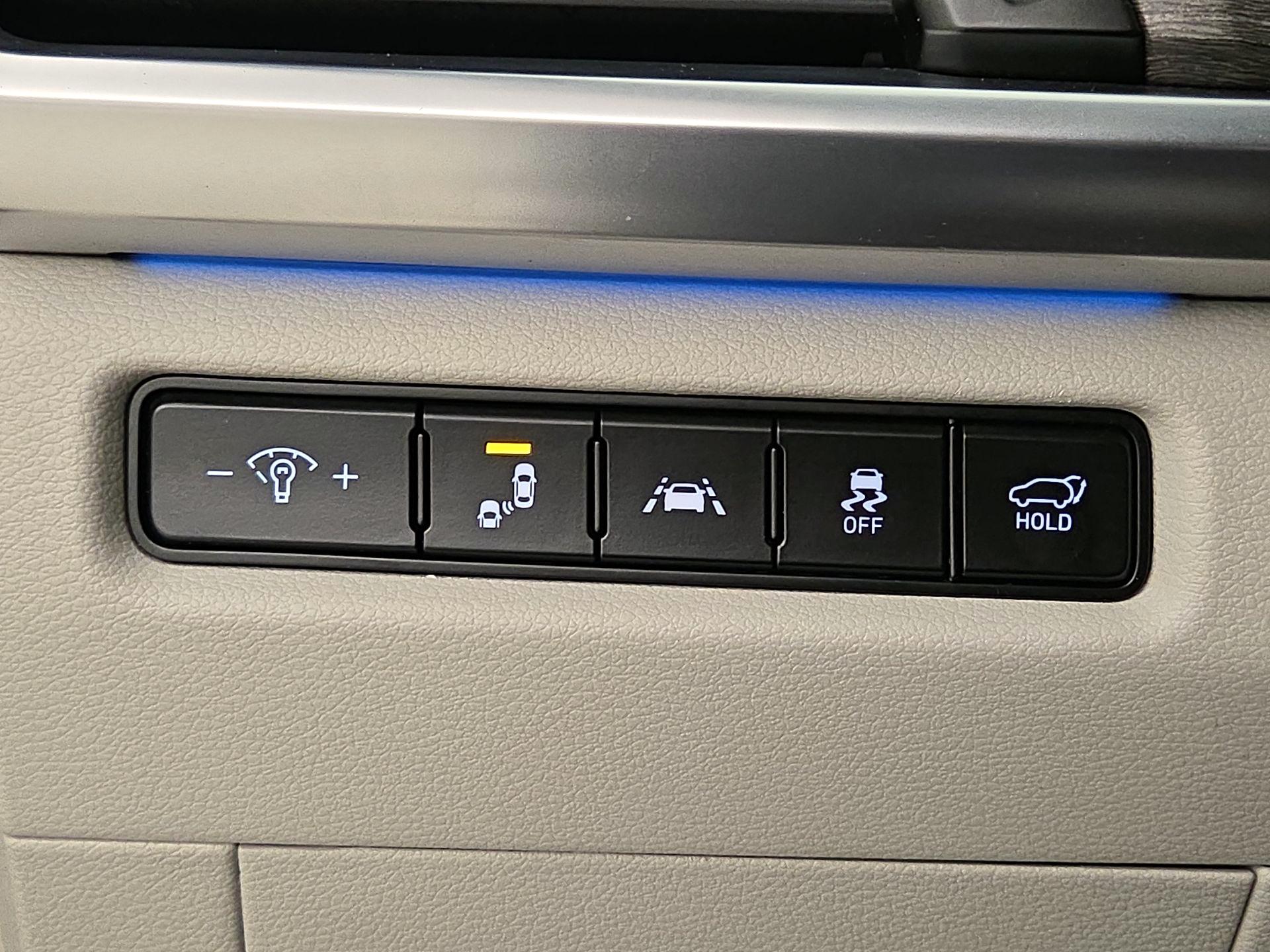 Thumbnail: 2020 Kia Telluride - 13