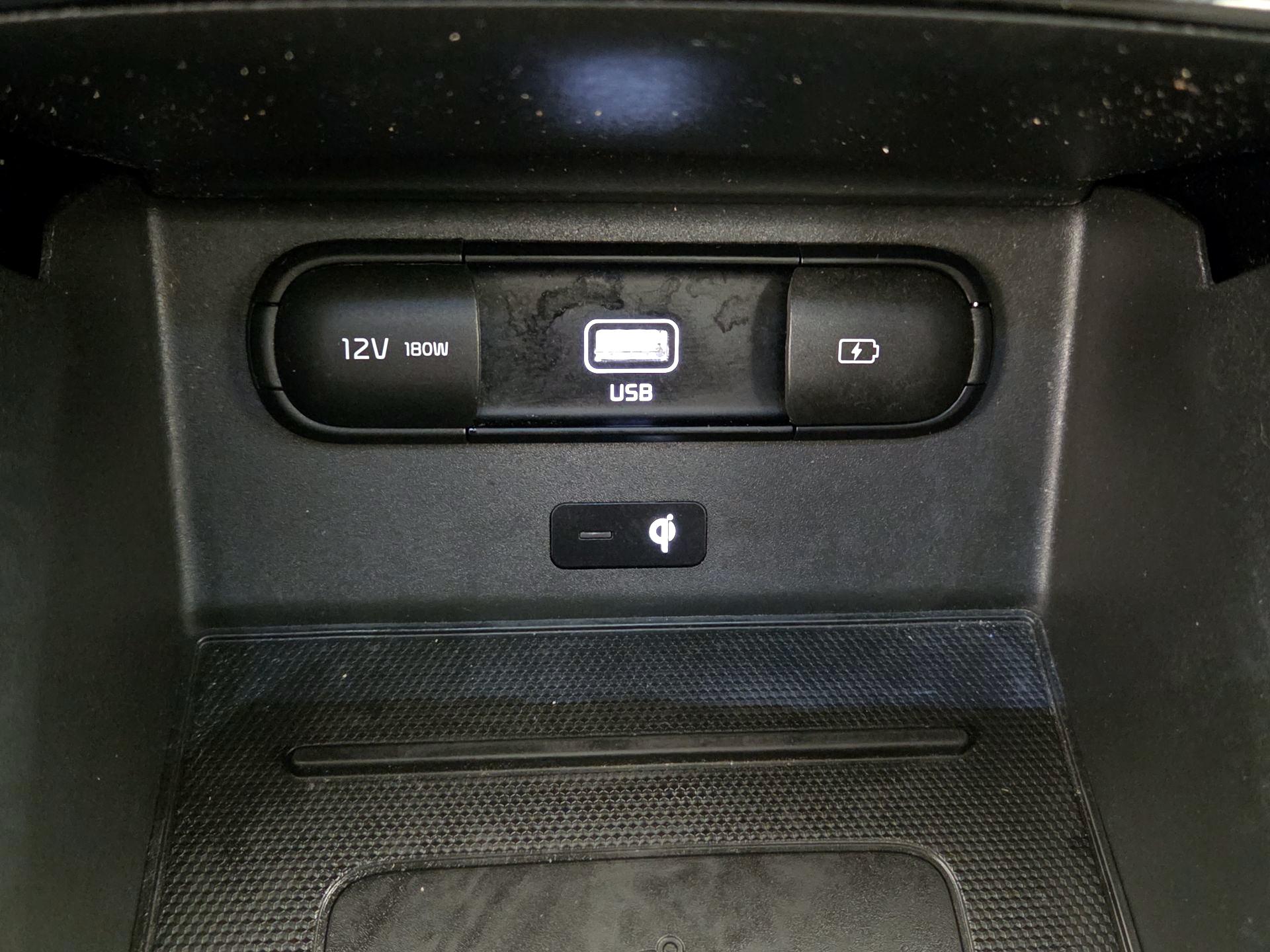 Thumbnail: 2020 Kia Telluride - 19