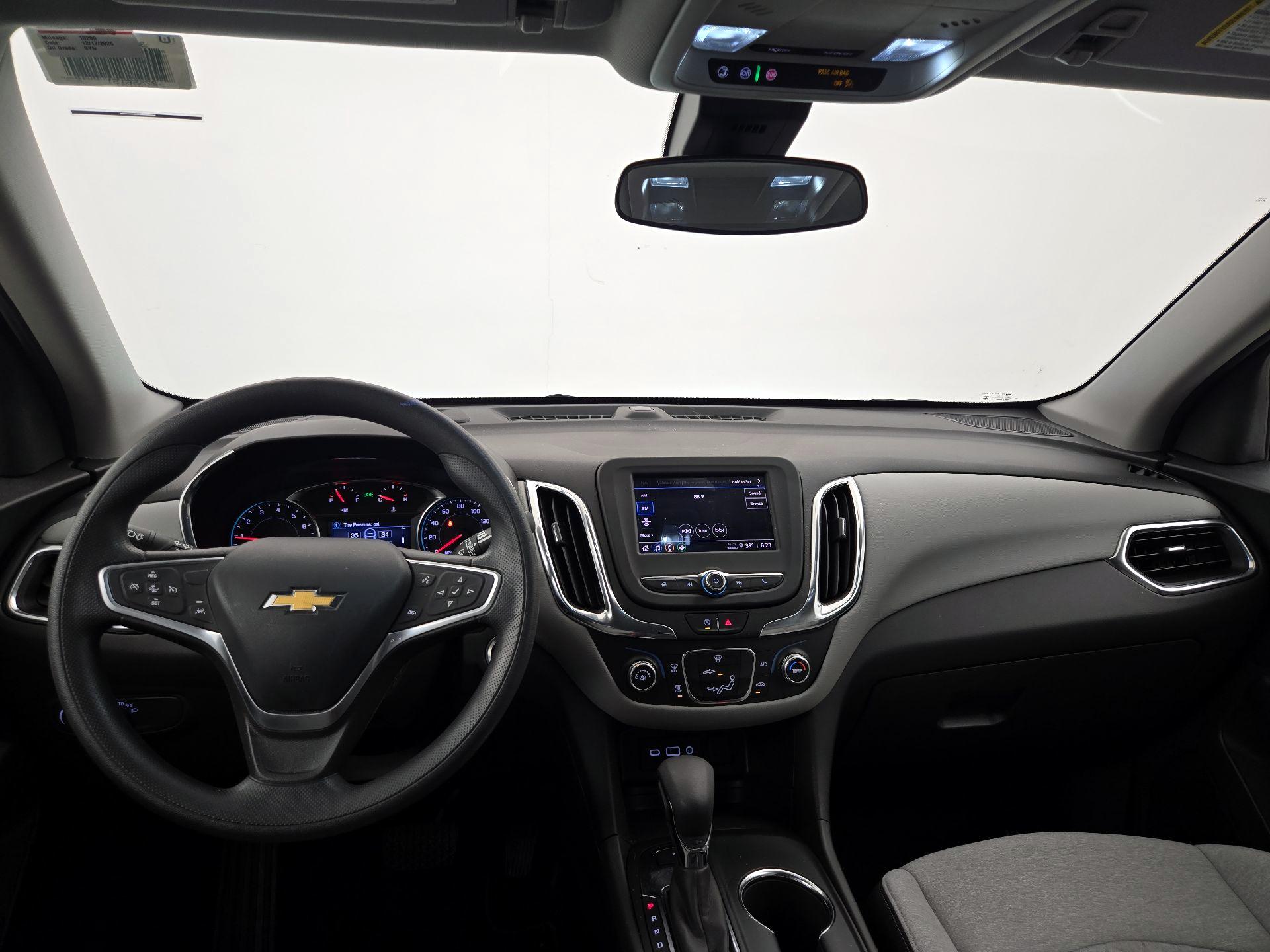 Thumbnail: 2022 Chevrolet Equinox - 9