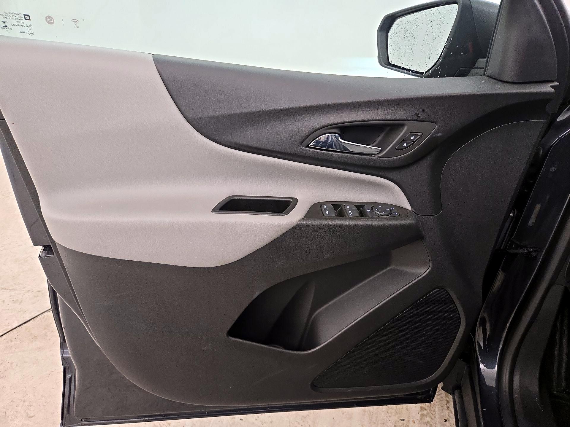 Thumbnail: 2022 Chevrolet Equinox - 12