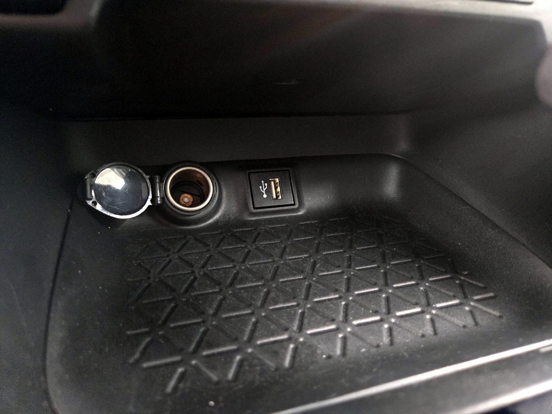 Thumbnail: 2023 Toyota RAV4 - 18