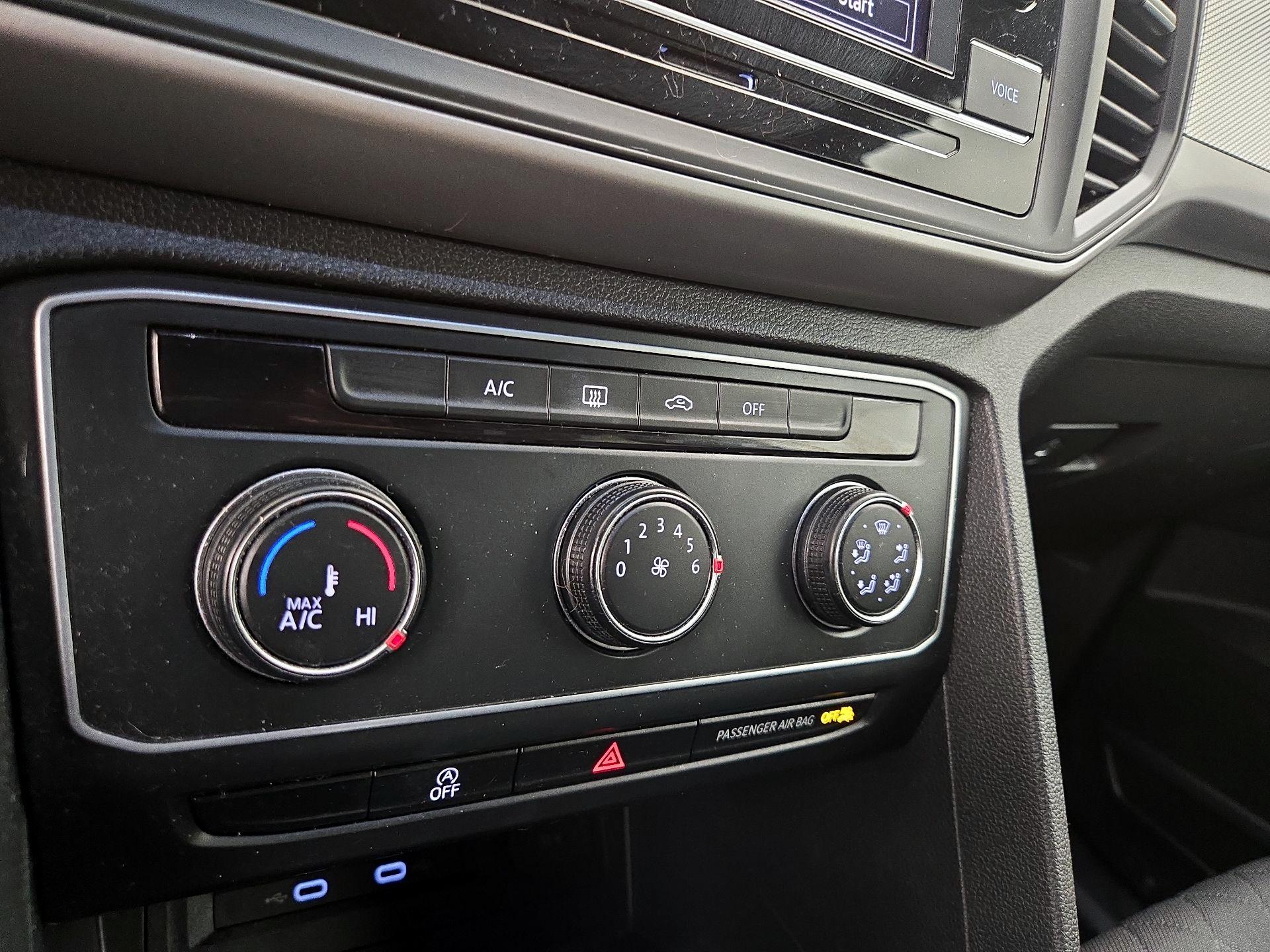 Thumbnail: 2020 Volkswagen Atlas - 16