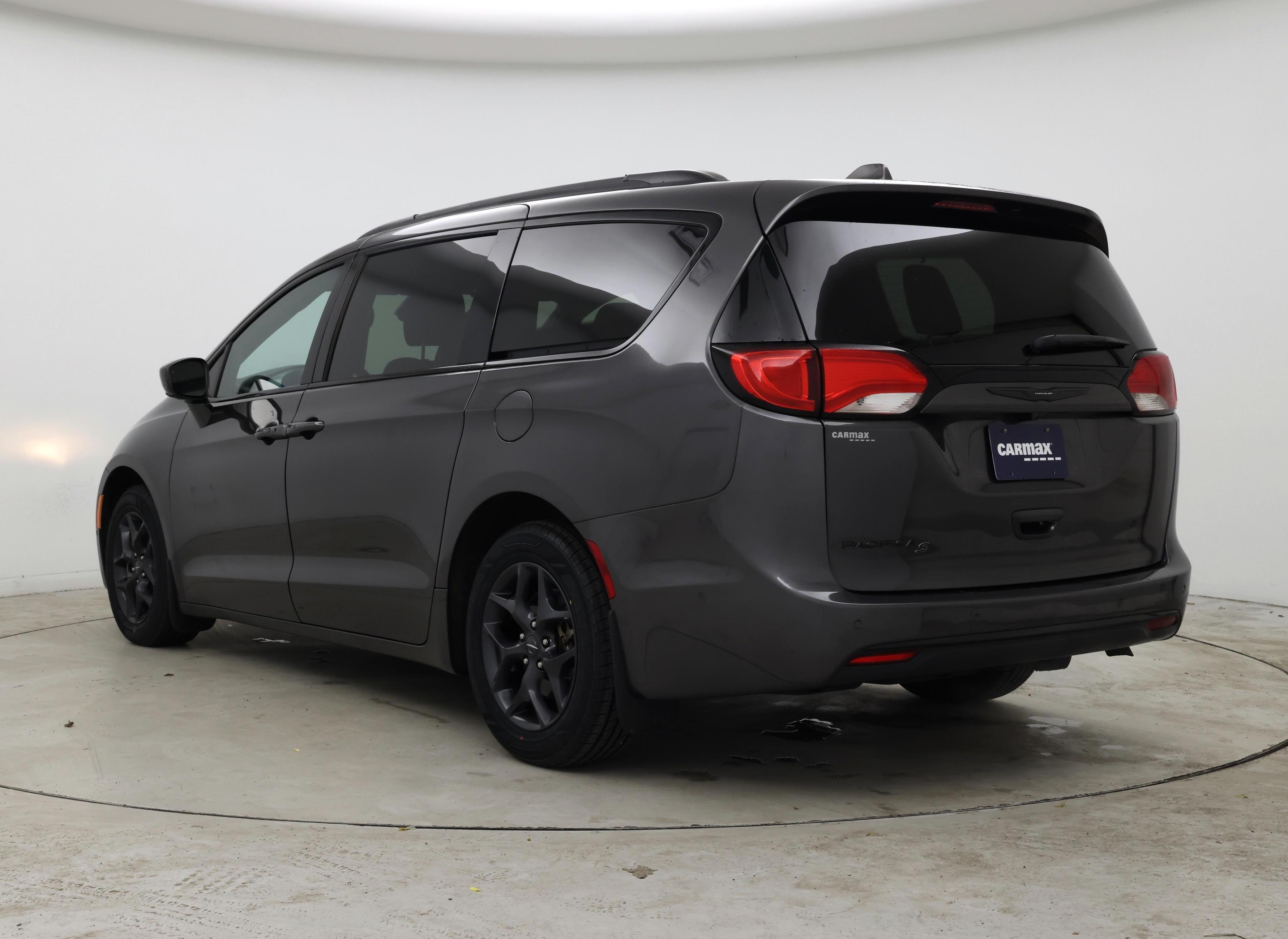 Thumbnail: 2020 Chrysler Pacifica - 2