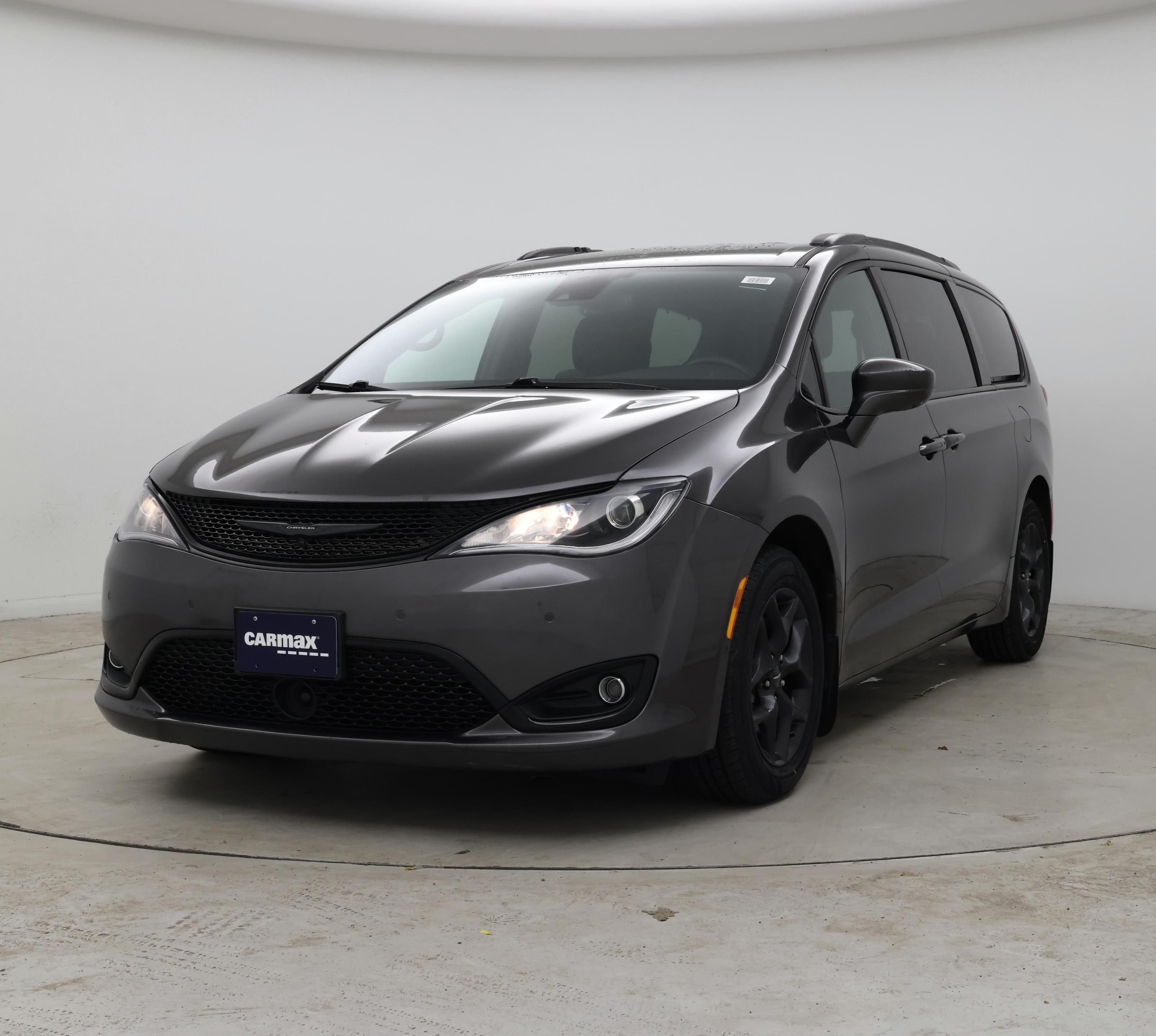 Thumbnail: 2020 Chrysler Pacifica - 4