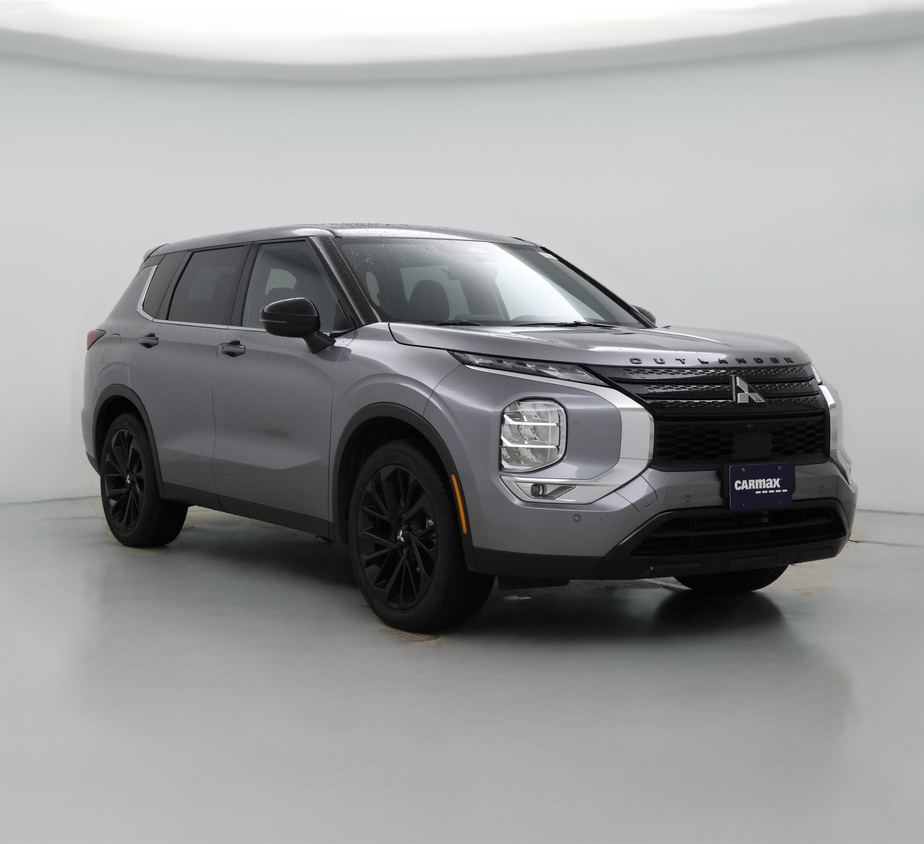 Thumbnail: 2022 Mitsubishi Outlander - 1