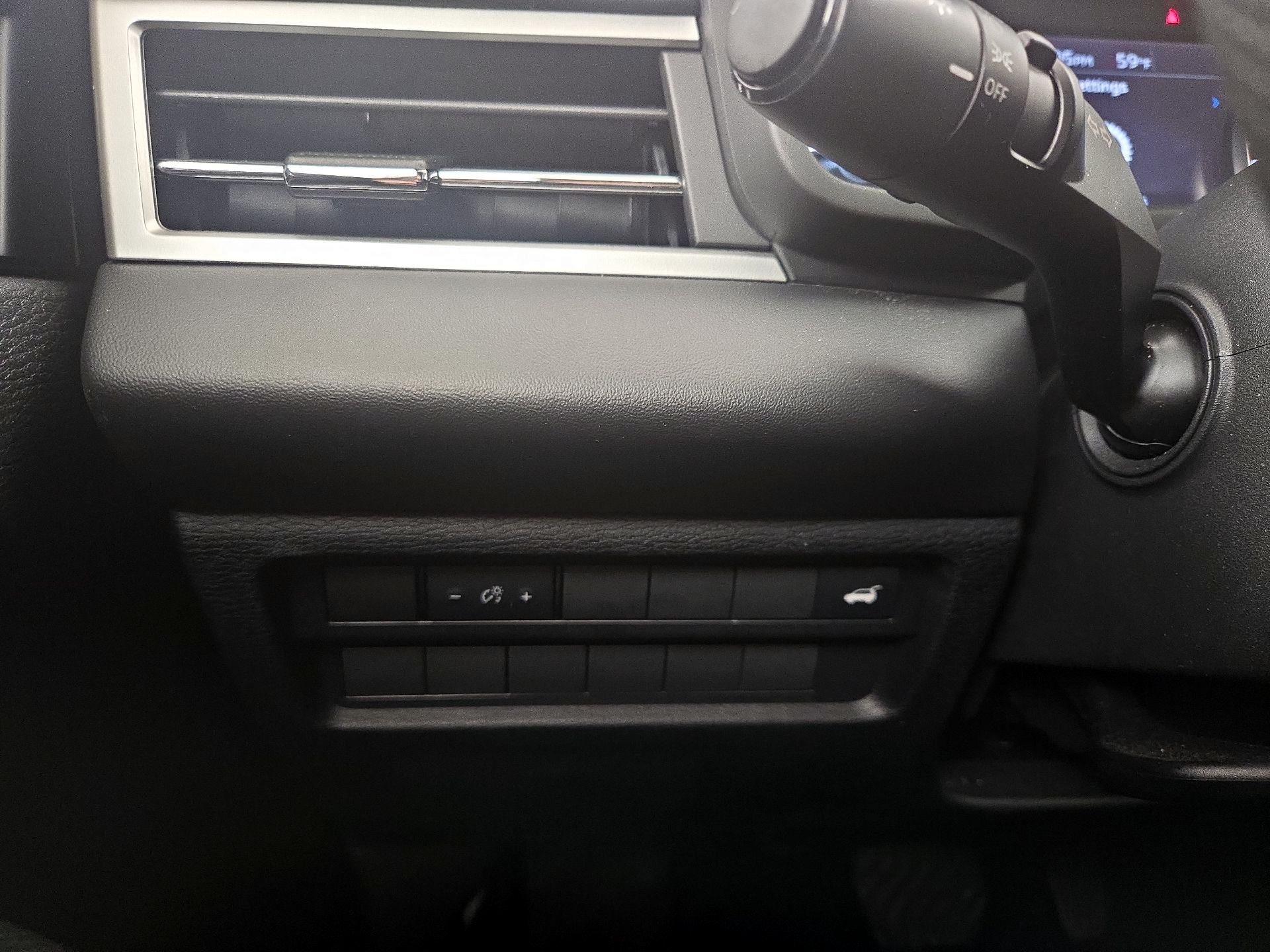 Thumbnail: 2022 Mitsubishi Outlander - 13