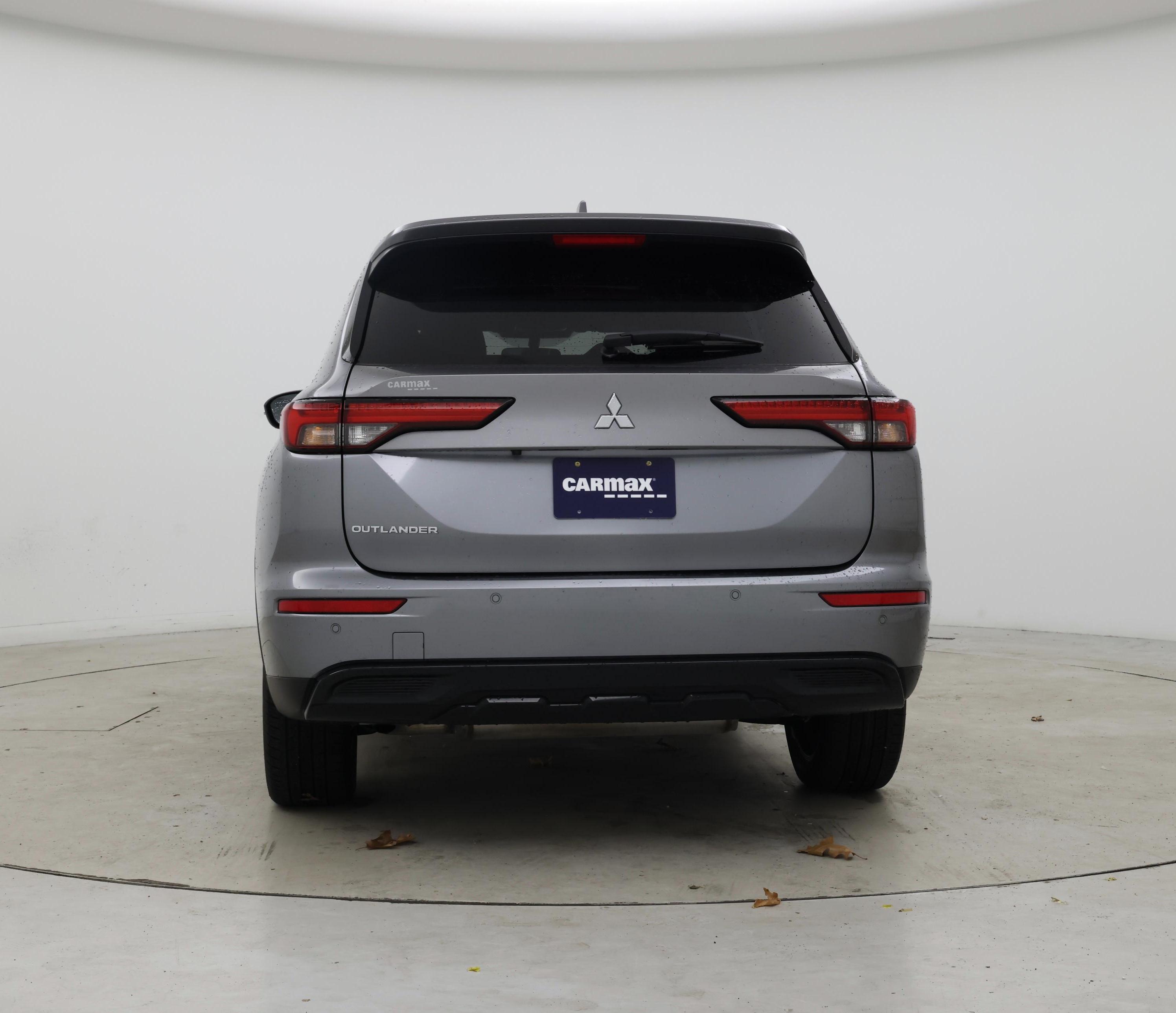 Thumbnail: 2022 Mitsubishi Outlander - 6