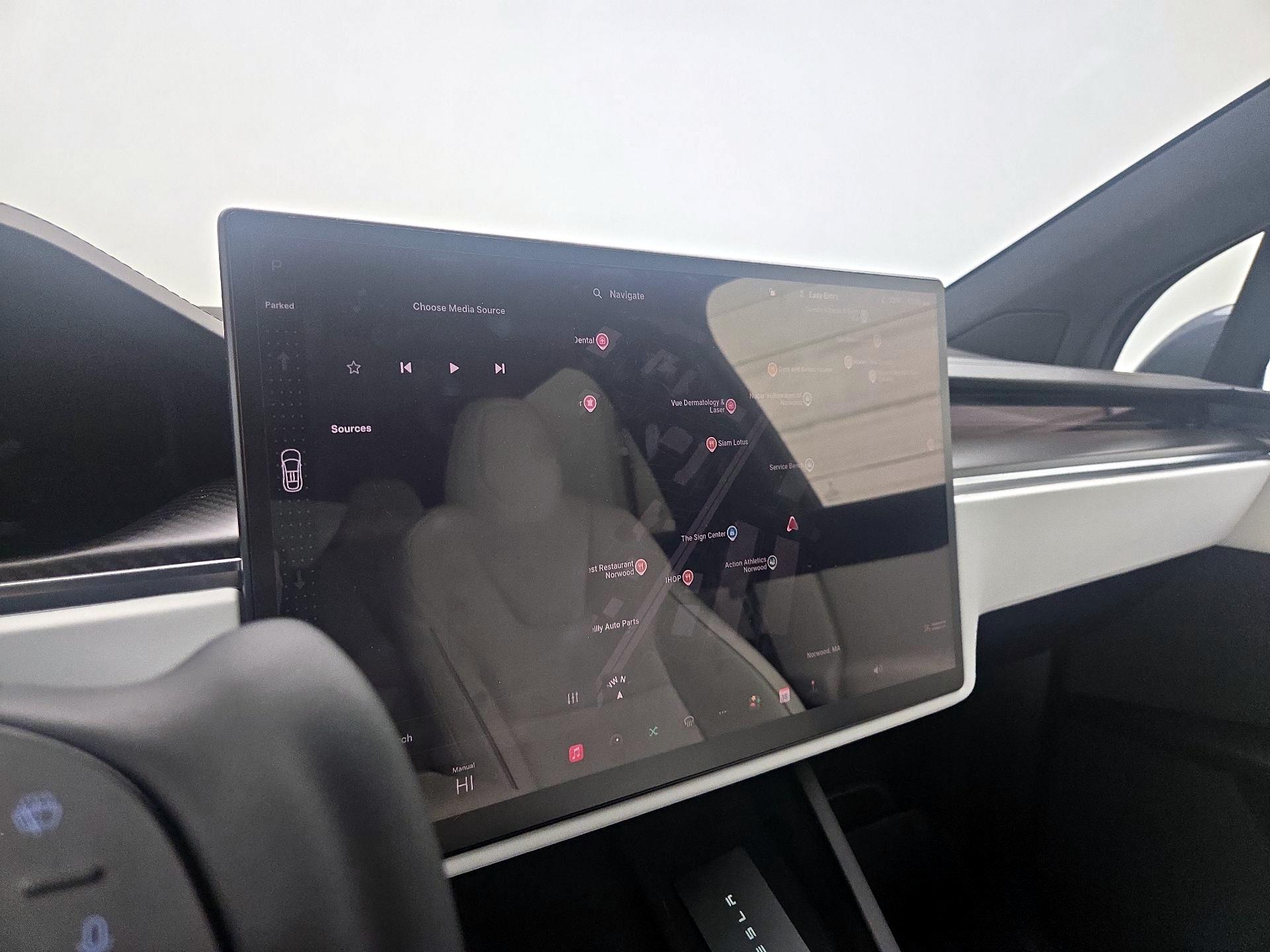 Thumbnail: 2022 Tesla Model X - 15