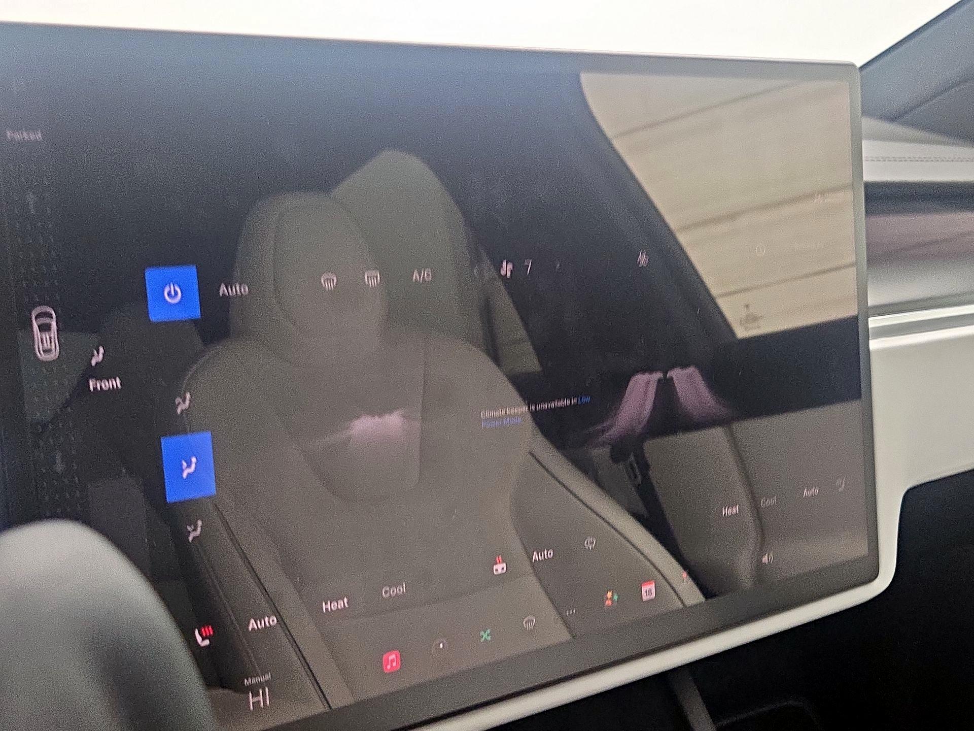 Thumbnail: 2022 Tesla Model X - 16