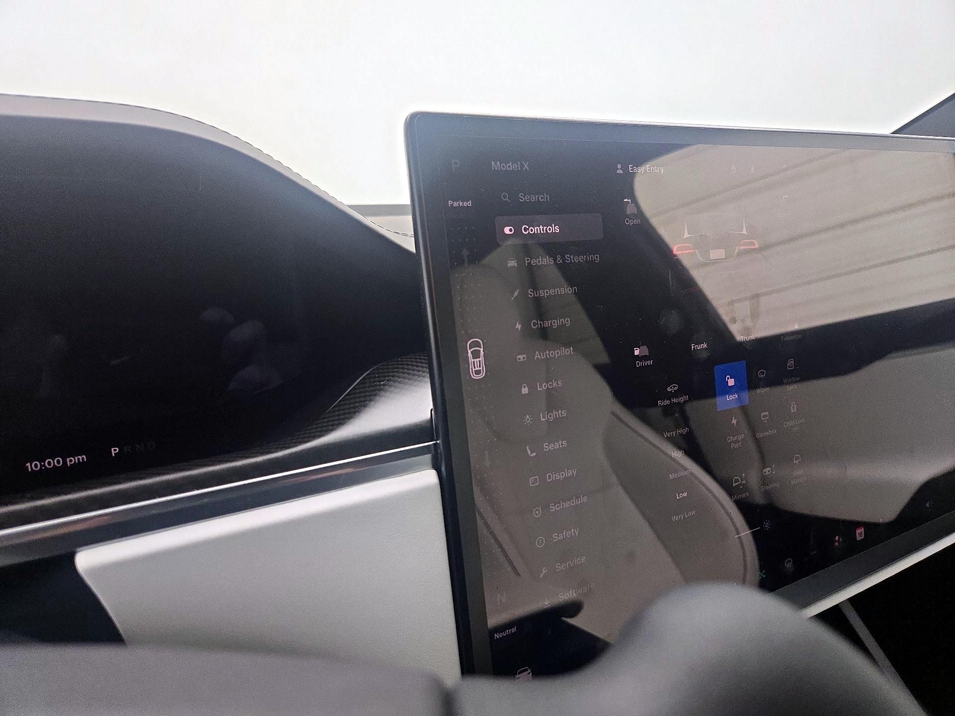 Thumbnail: 2022 Tesla Model X - 17