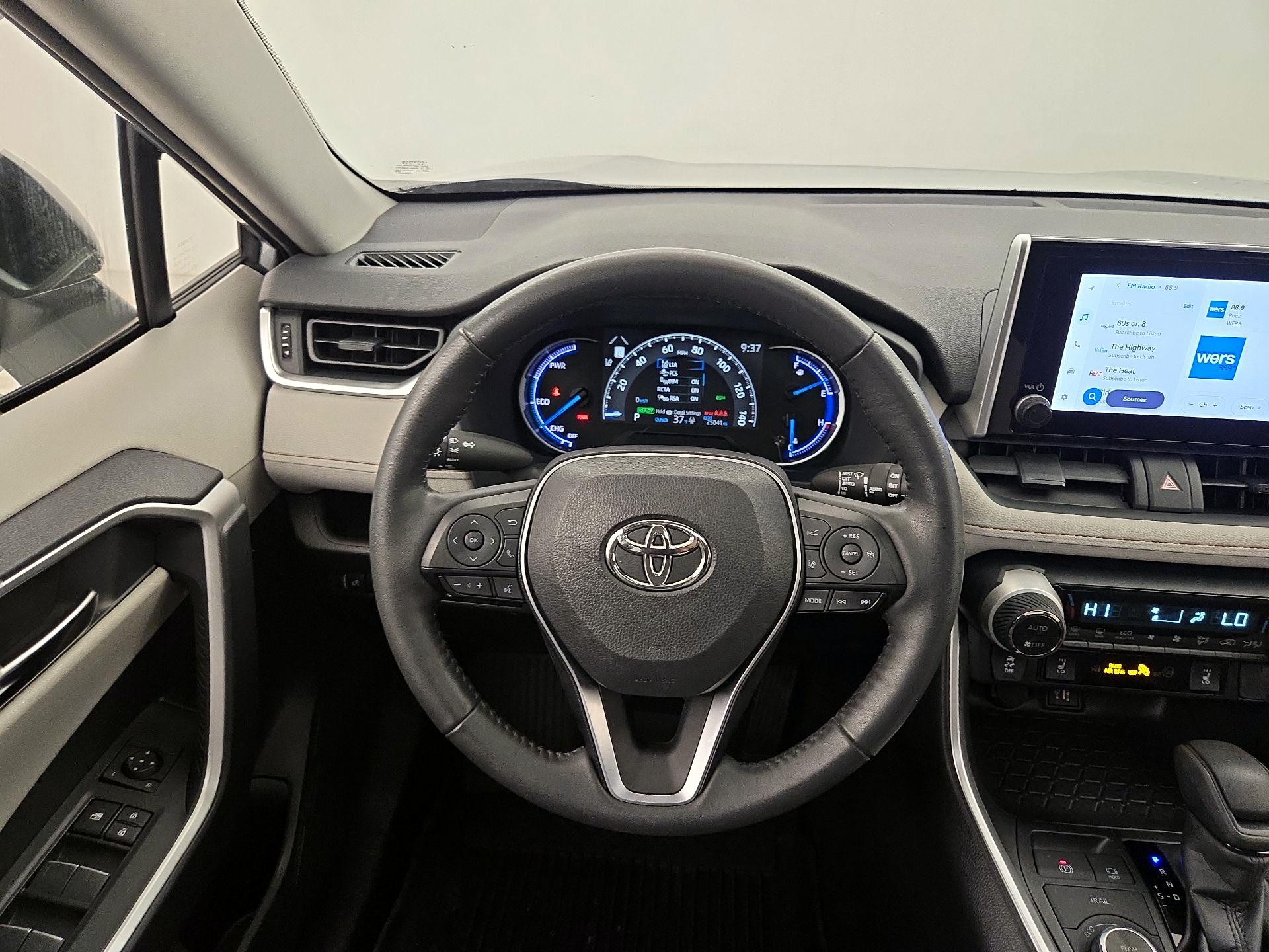 Thumbnail: 2024 Toyota RAV4 - 10