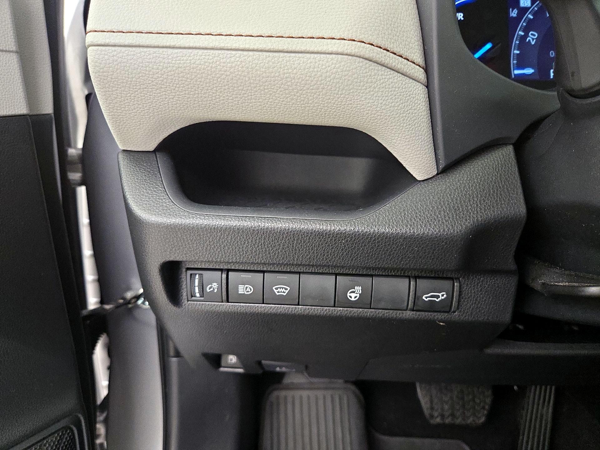 Thumbnail: 2024 Toyota RAV4 - 13