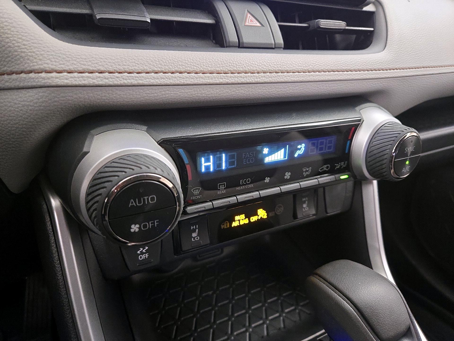 Thumbnail: 2024 Toyota RAV4 - 15