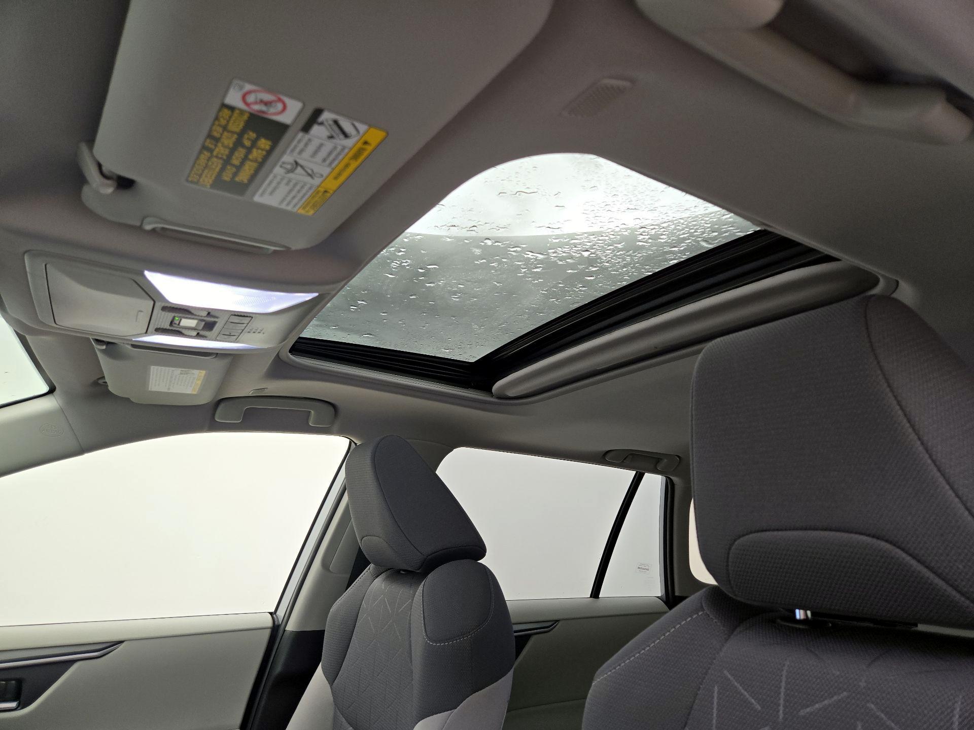 Thumbnail: 2024 Toyota RAV4 - 18