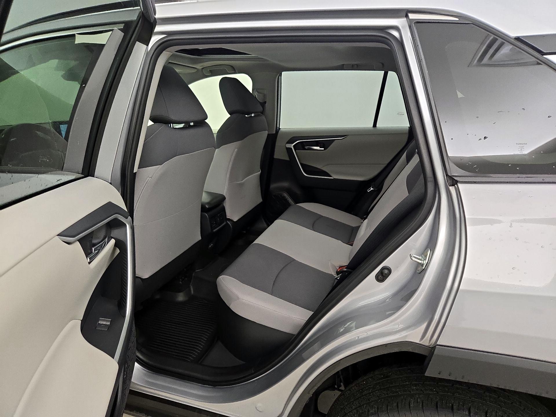 Thumbnail: 2024 Toyota RAV4 - 19