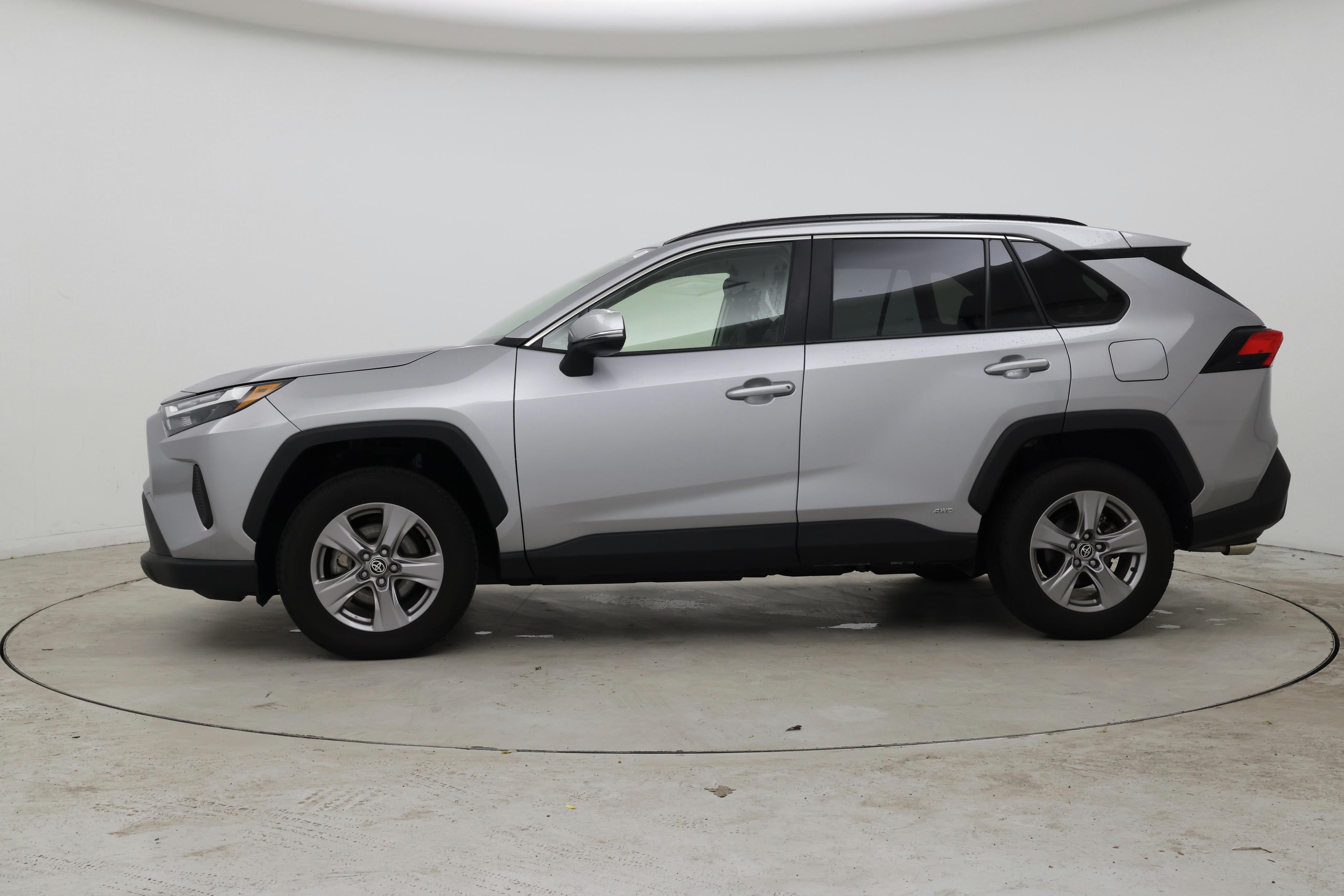 Thumbnail: 2024 Toyota RAV4 - 3