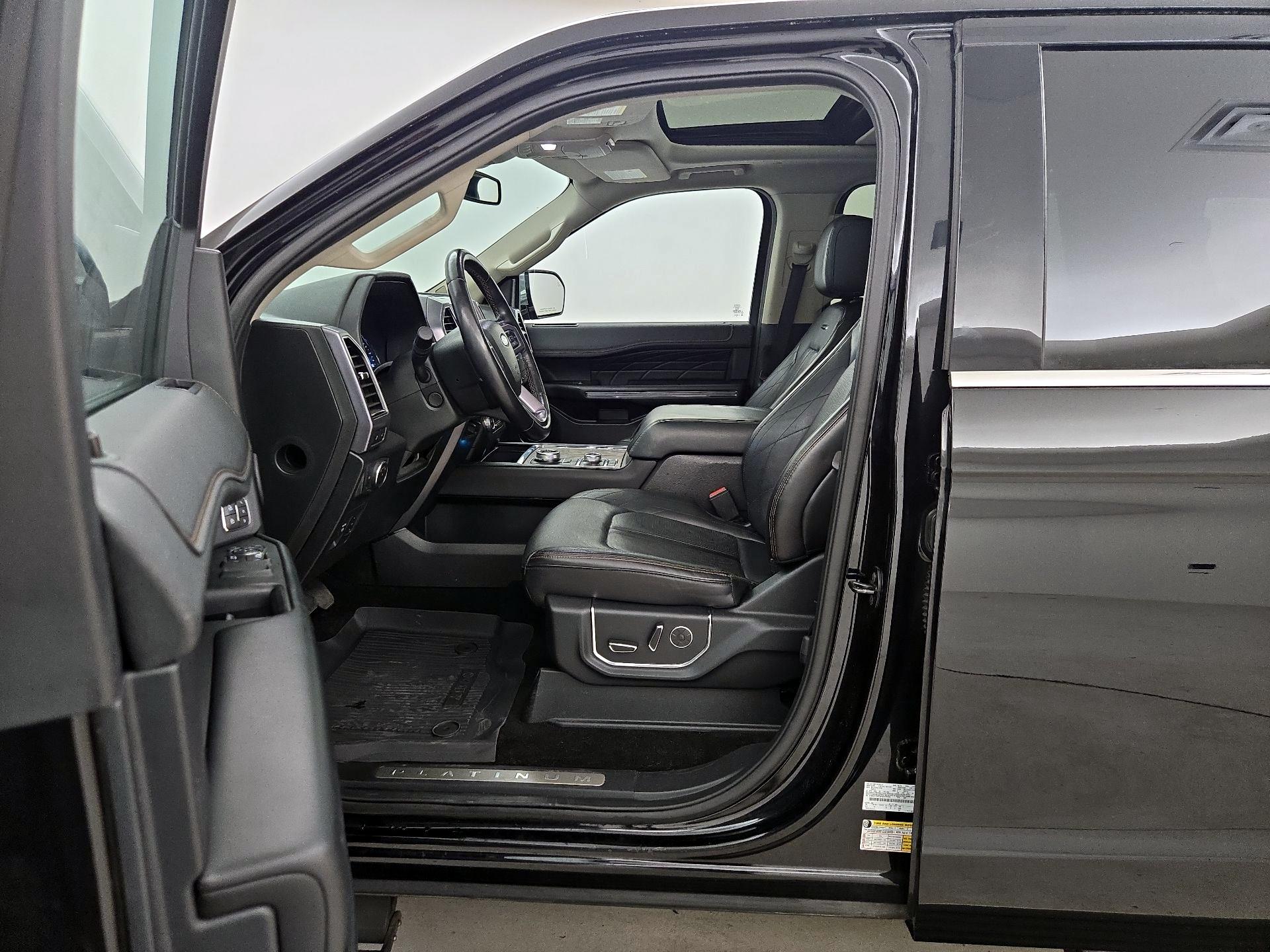 Thumbnail: 2019 Ford Expedition - 11