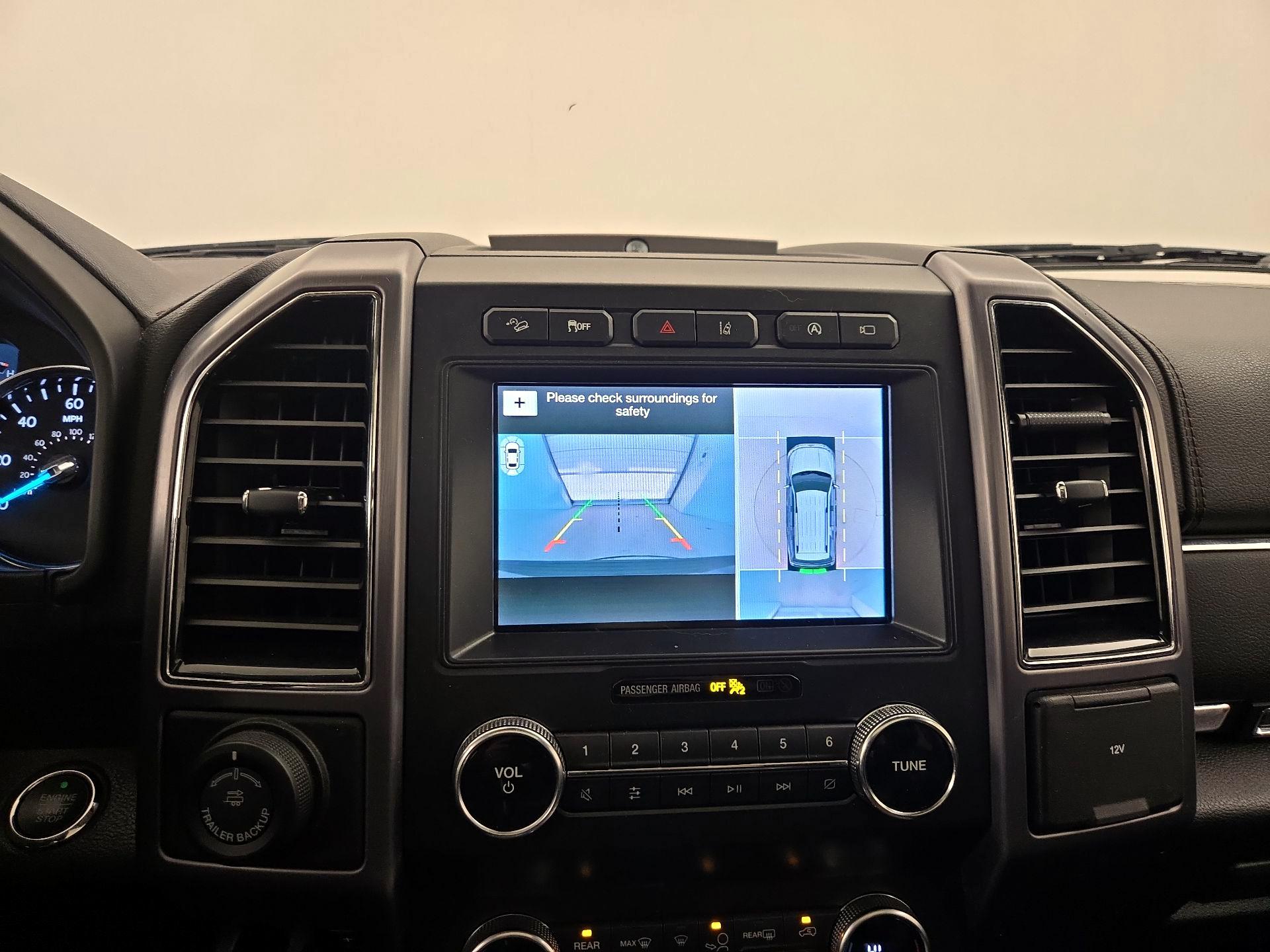 Thumbnail: 2019 Ford Expedition - 15